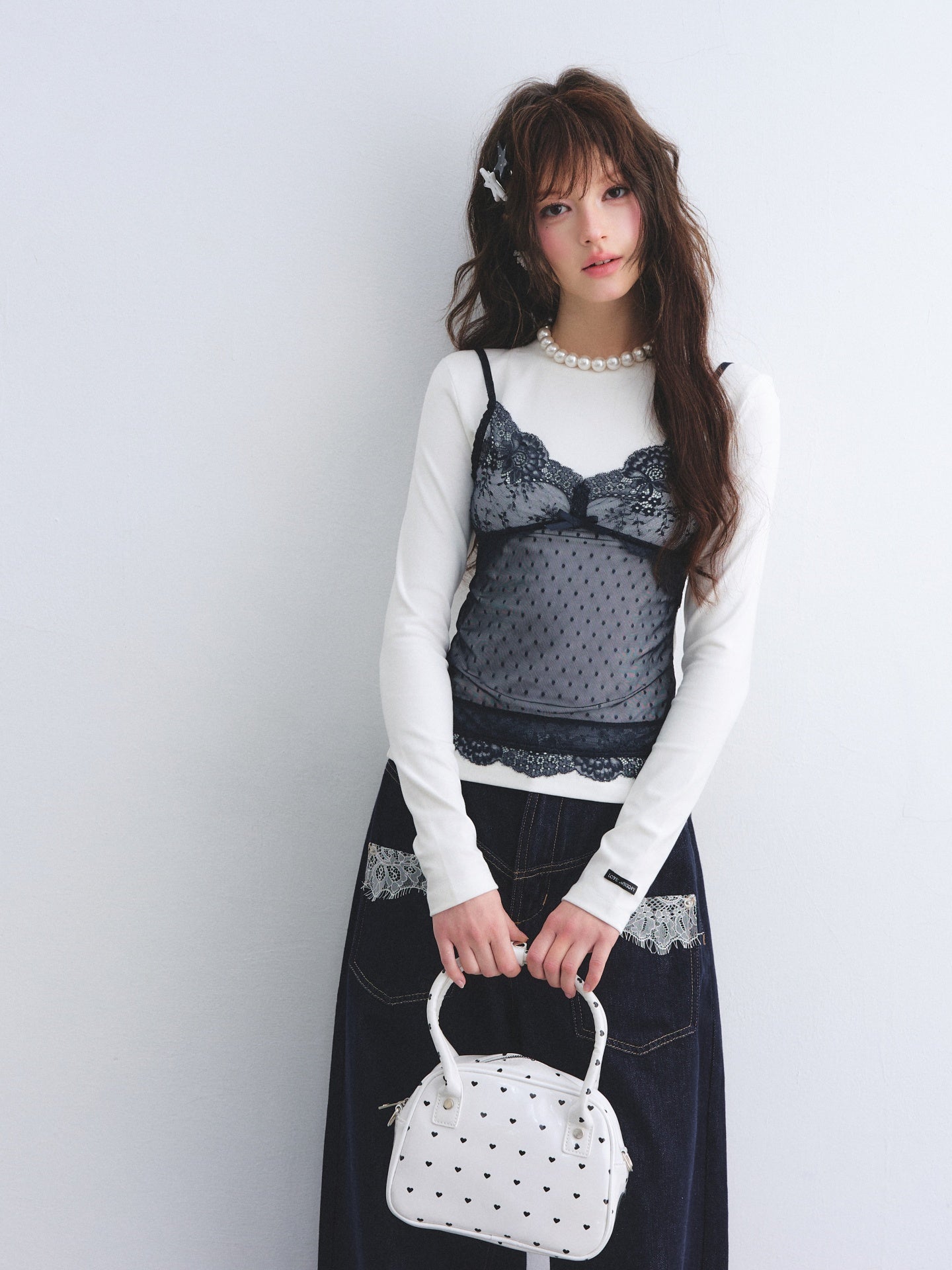 AsGony ASG26013 Fake two lace patchwork long sleeved base T-shirt