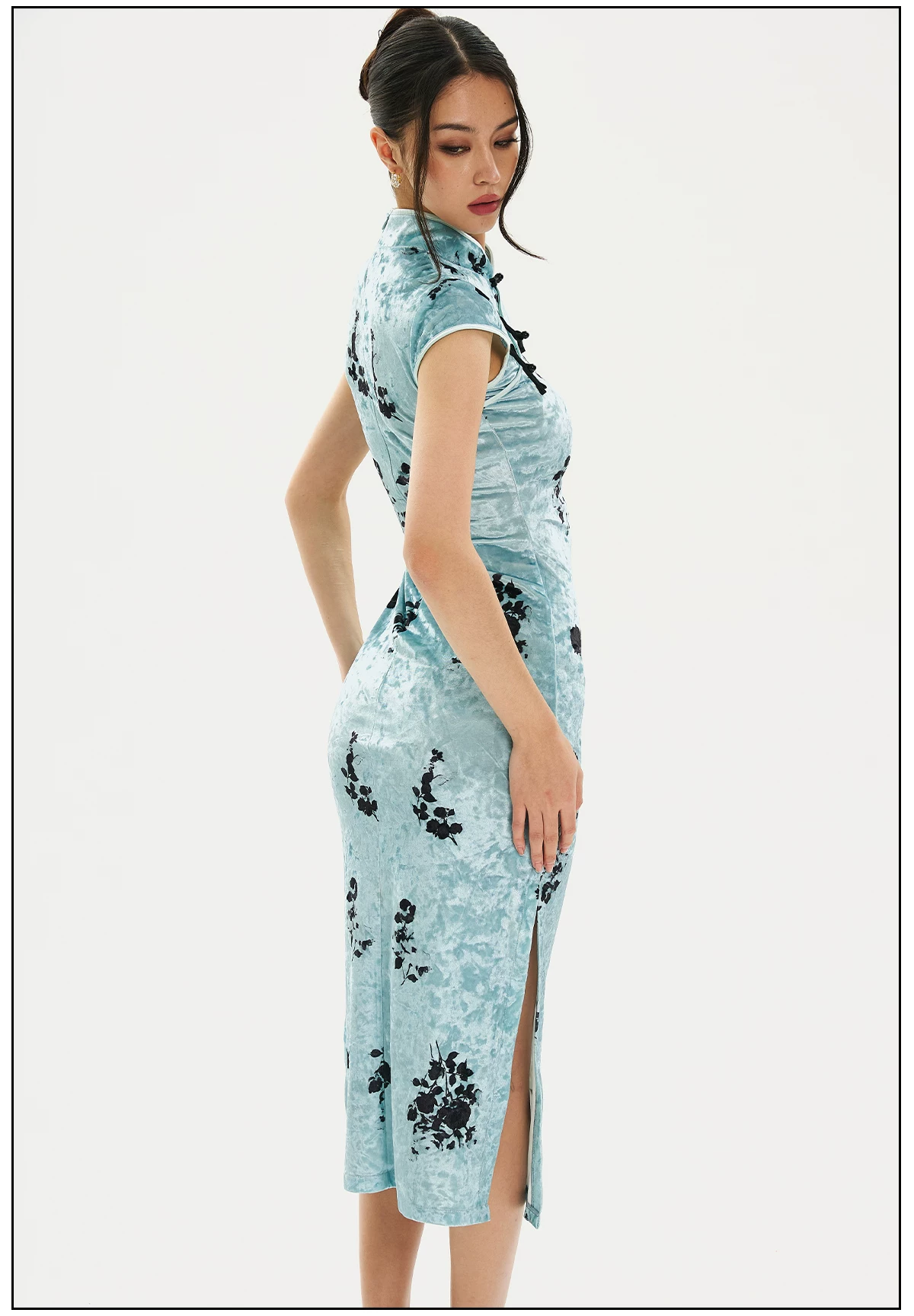 FIND YA WINGS Jade Green Mandarin Midi Cheongsam