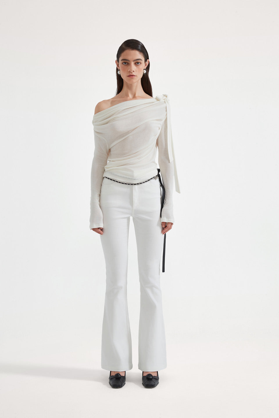 Kingwen White one shoulder pleated waist cinched top