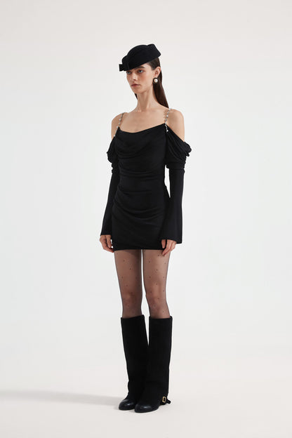 Kingwen Black off shoulder waist cinching suspender dress