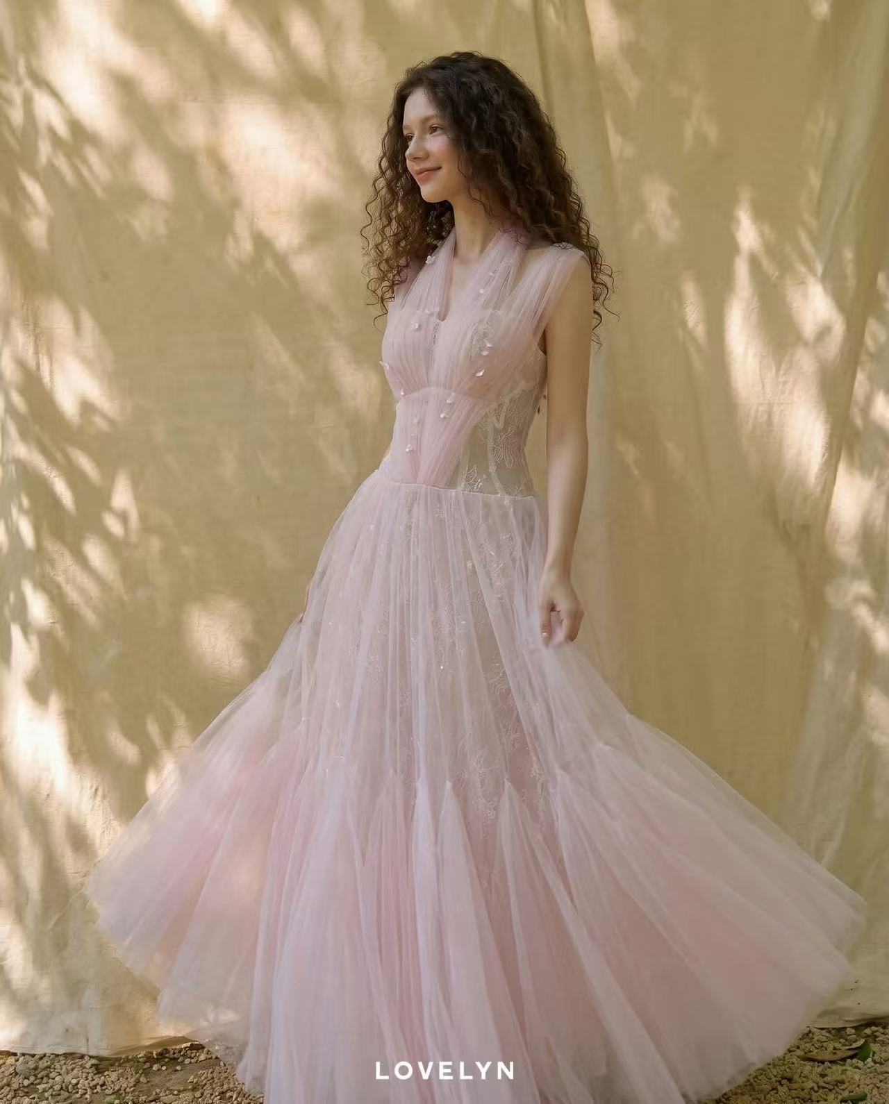 Lovelyn Rose Whisper