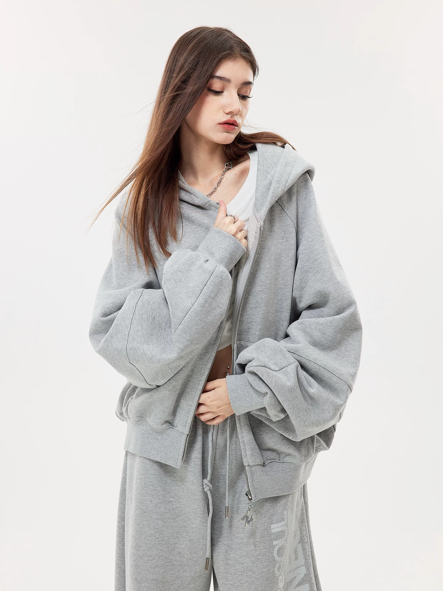 Nova Street Grey Heavy Detail Curved Leg Sweatsuit(SEPERATE)