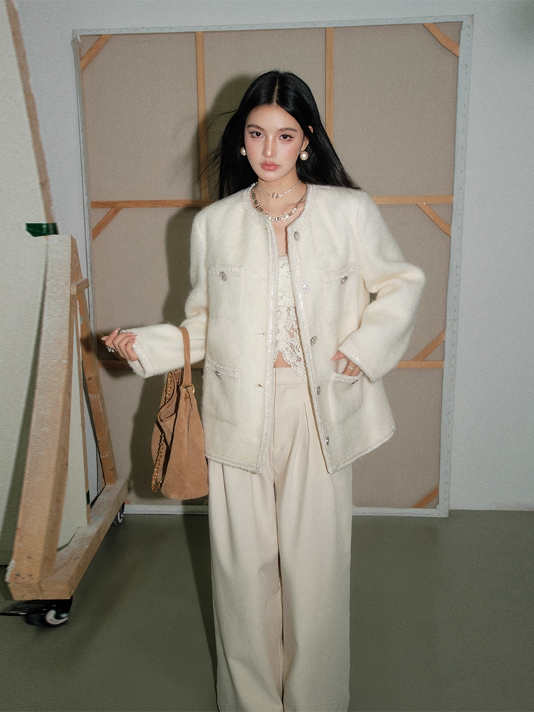 OLIVIA DUO DWT25418 Oversized Straight-Line White Bouclé Jacket