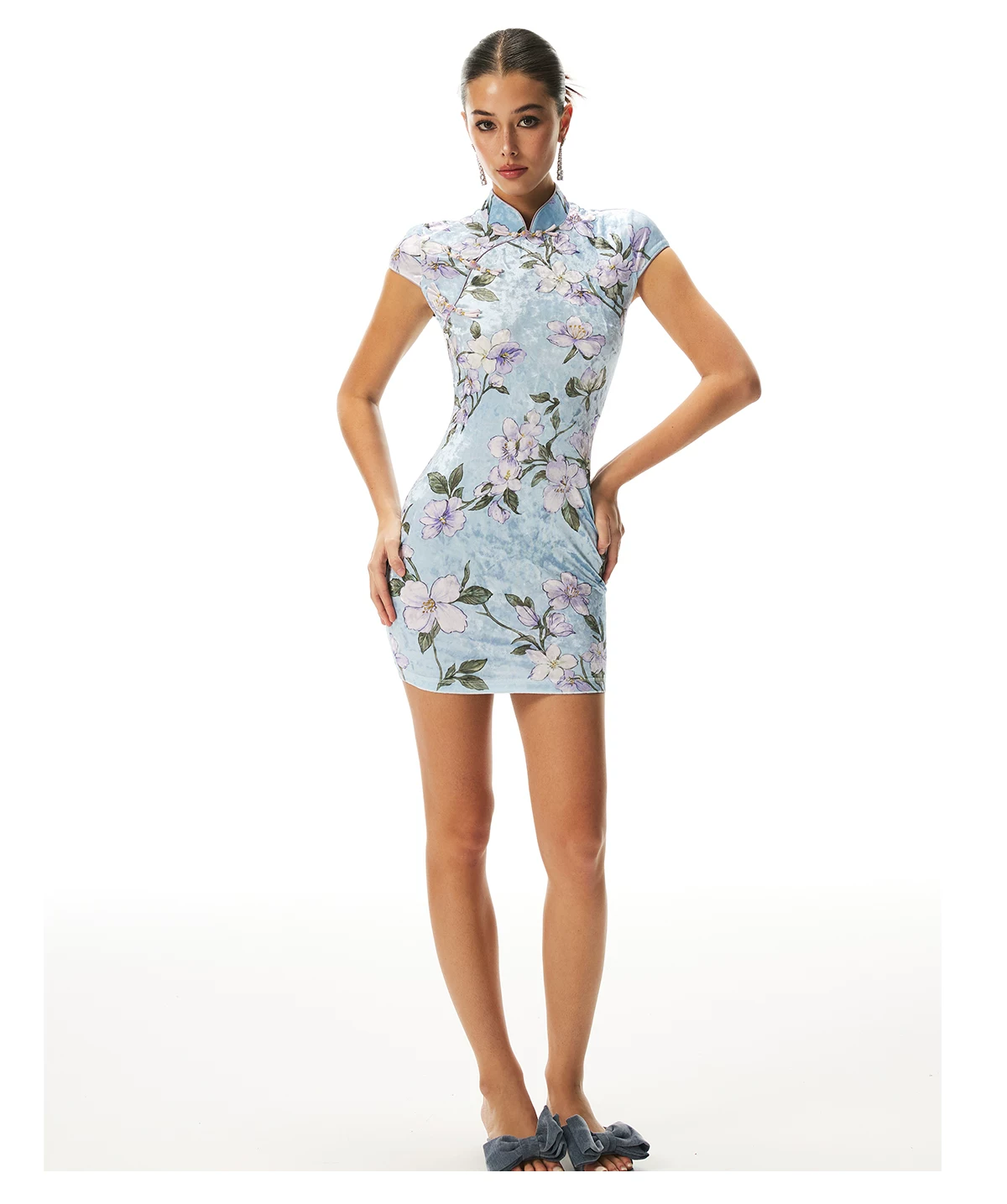 FIND YA WINGS Fresh Blue Velvet Mini Cheongsam