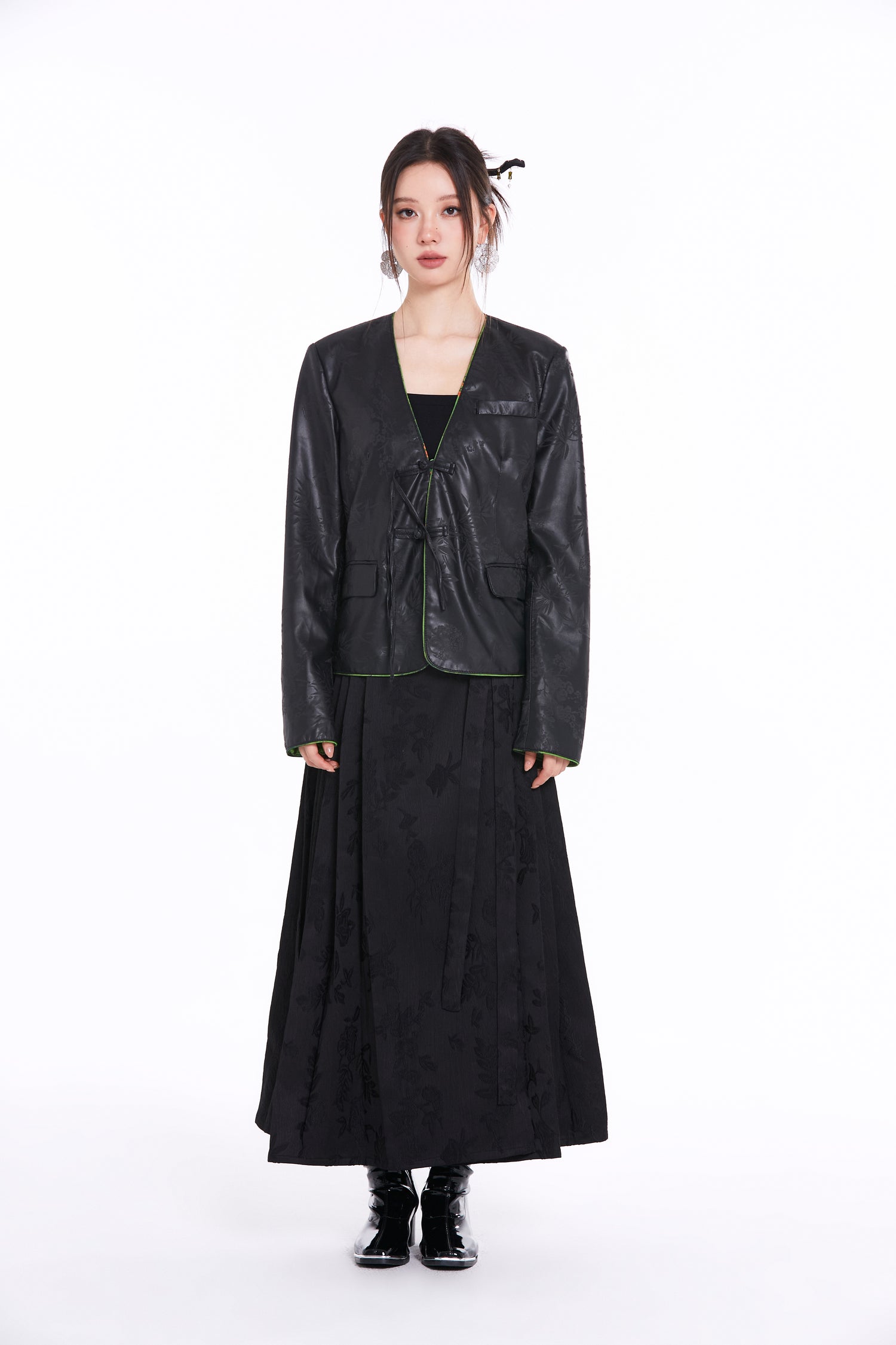 Aimme Sparrow 8753/8946 Neo-Chinese black coat + Mian skirt(black)