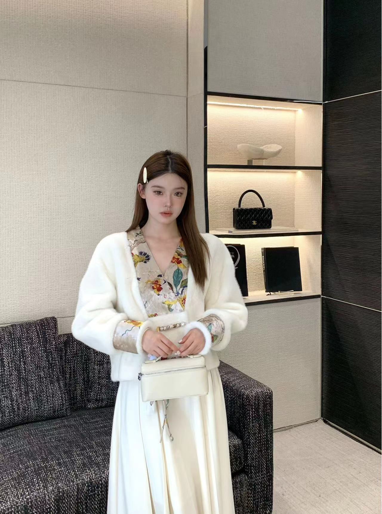 Aimme Sparrow 8972 Neo-Chinese printed sable coat