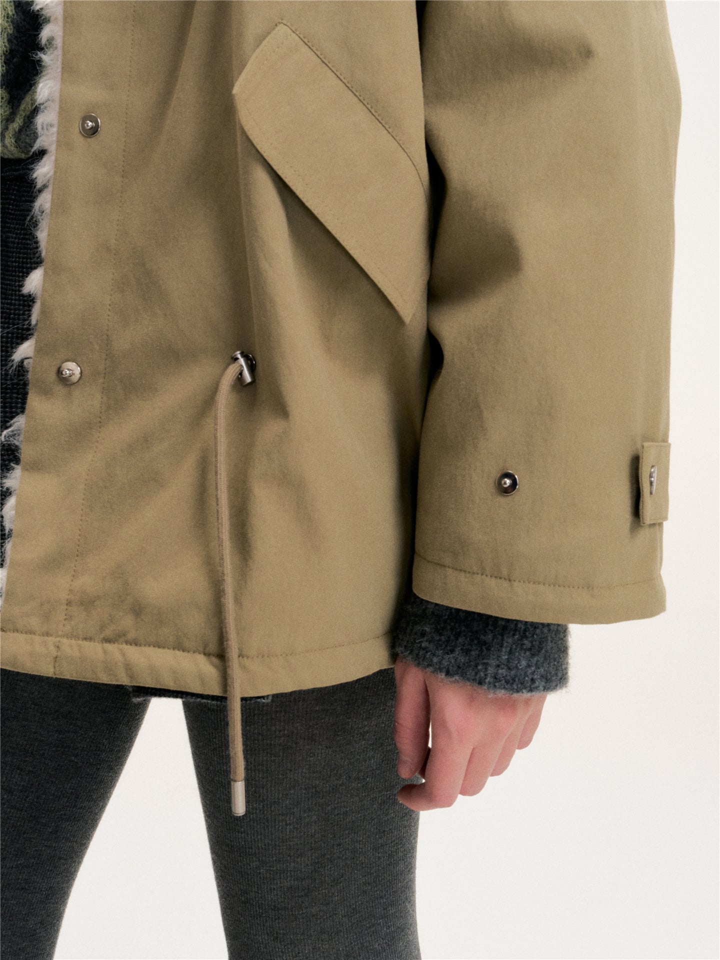 16DEWS 16D25453 Drawstring design lamb wool collar down jacket