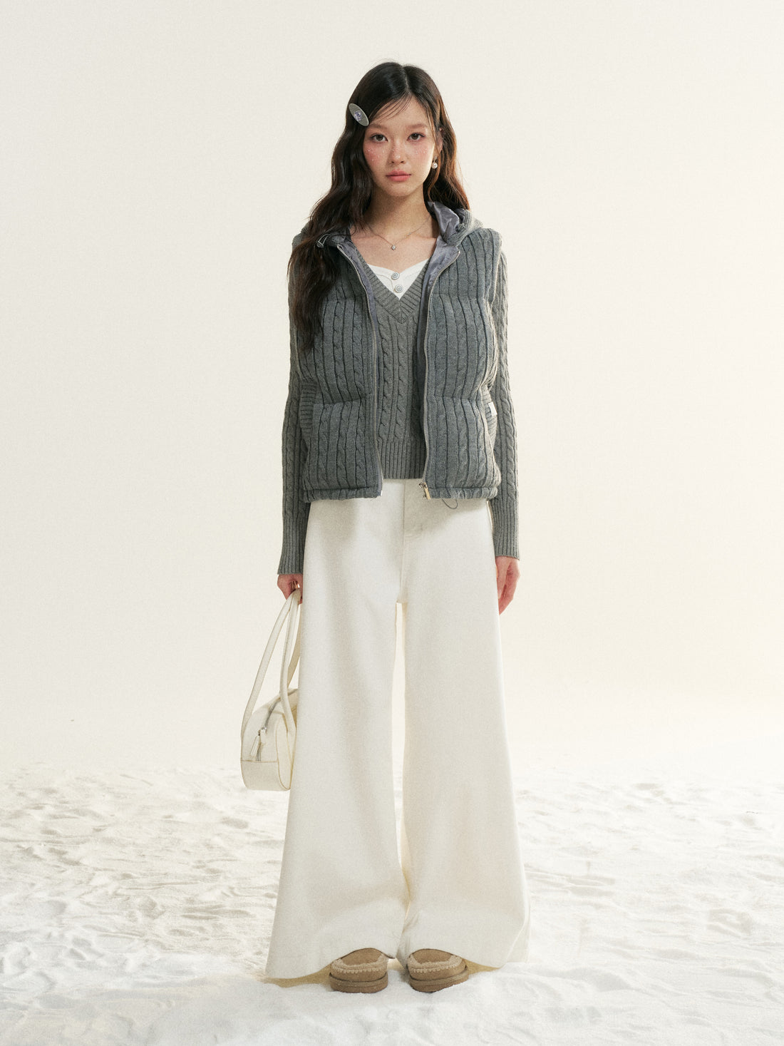 16DEWS 16D25516 Twisted flower knitted cotton padded thick hooded vest