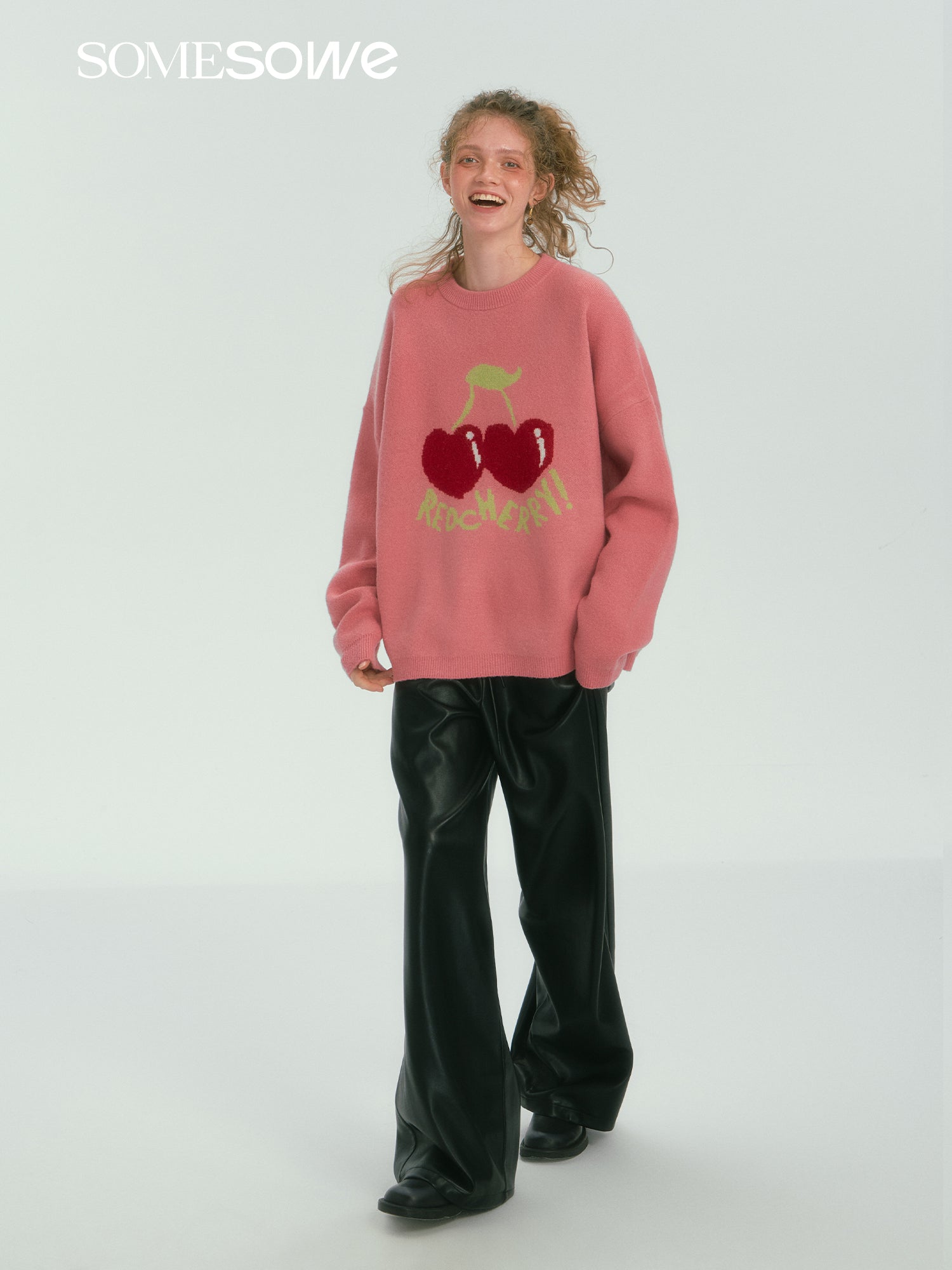 SOMESOWE S2407266 Fruit jacquard silhouette sweater