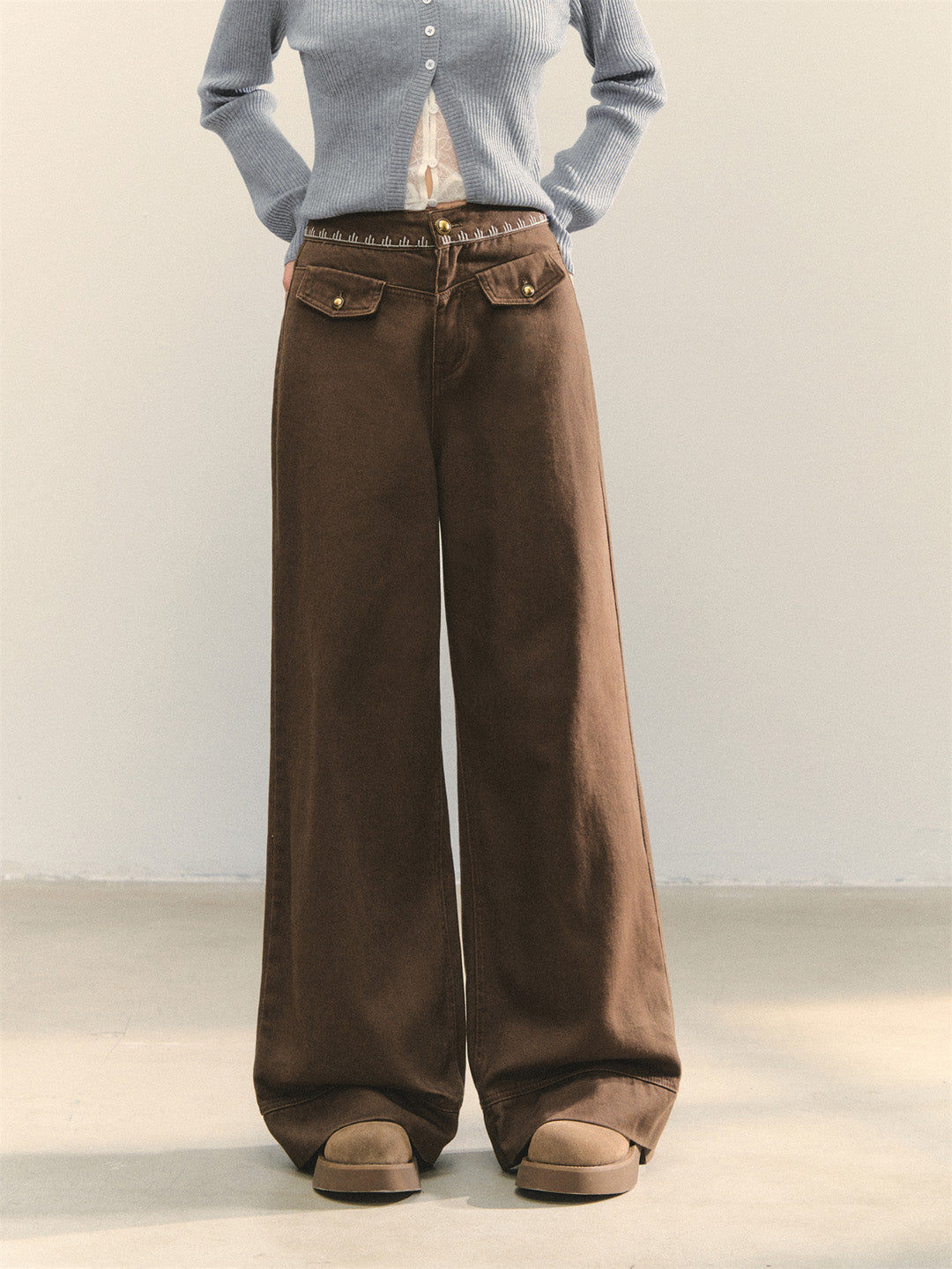 AsGony ASG25323 Cross stitch collision flower straight leg jeans