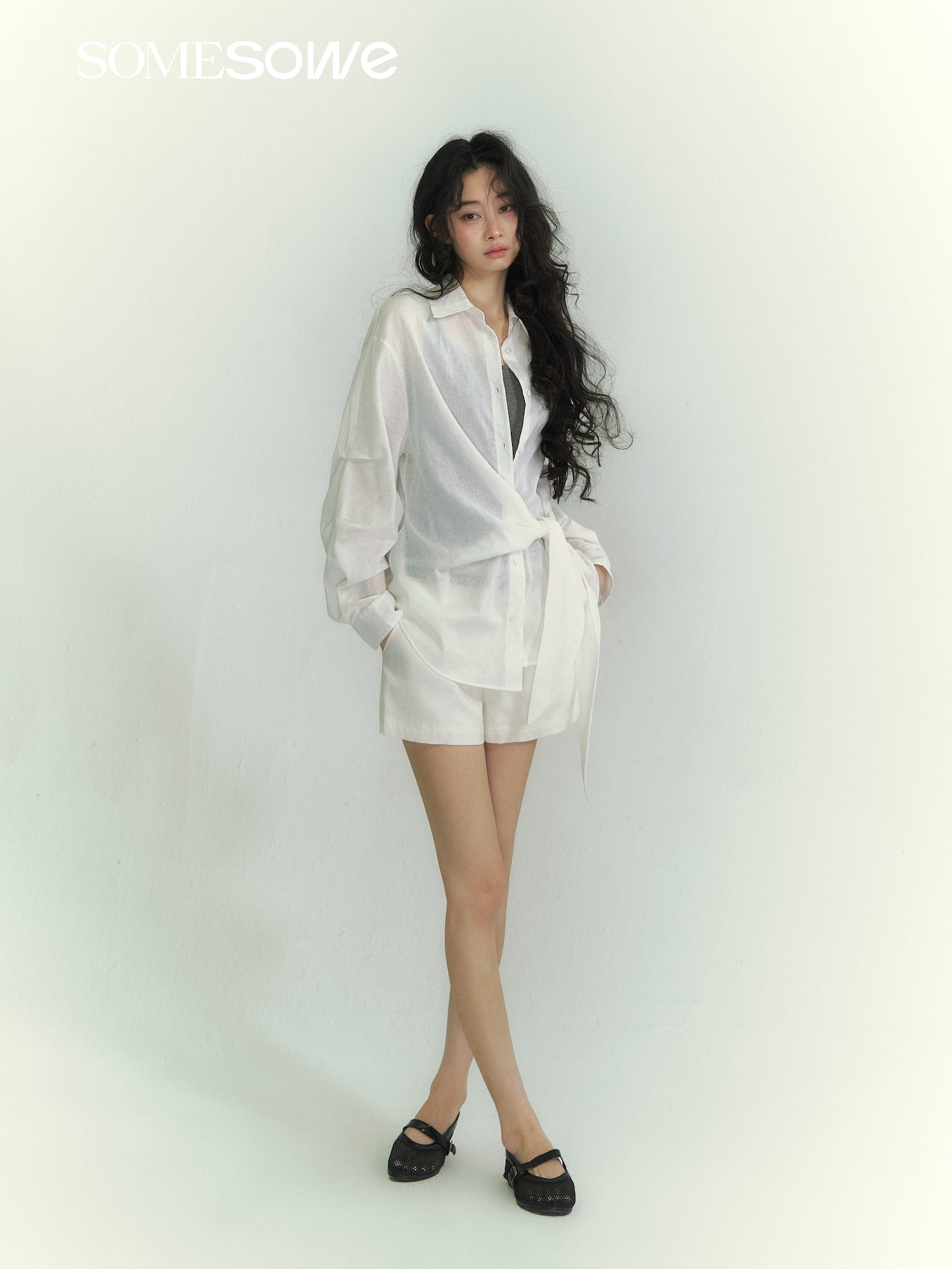 SOMESOWE S2609081 Lightweight lace up shirt