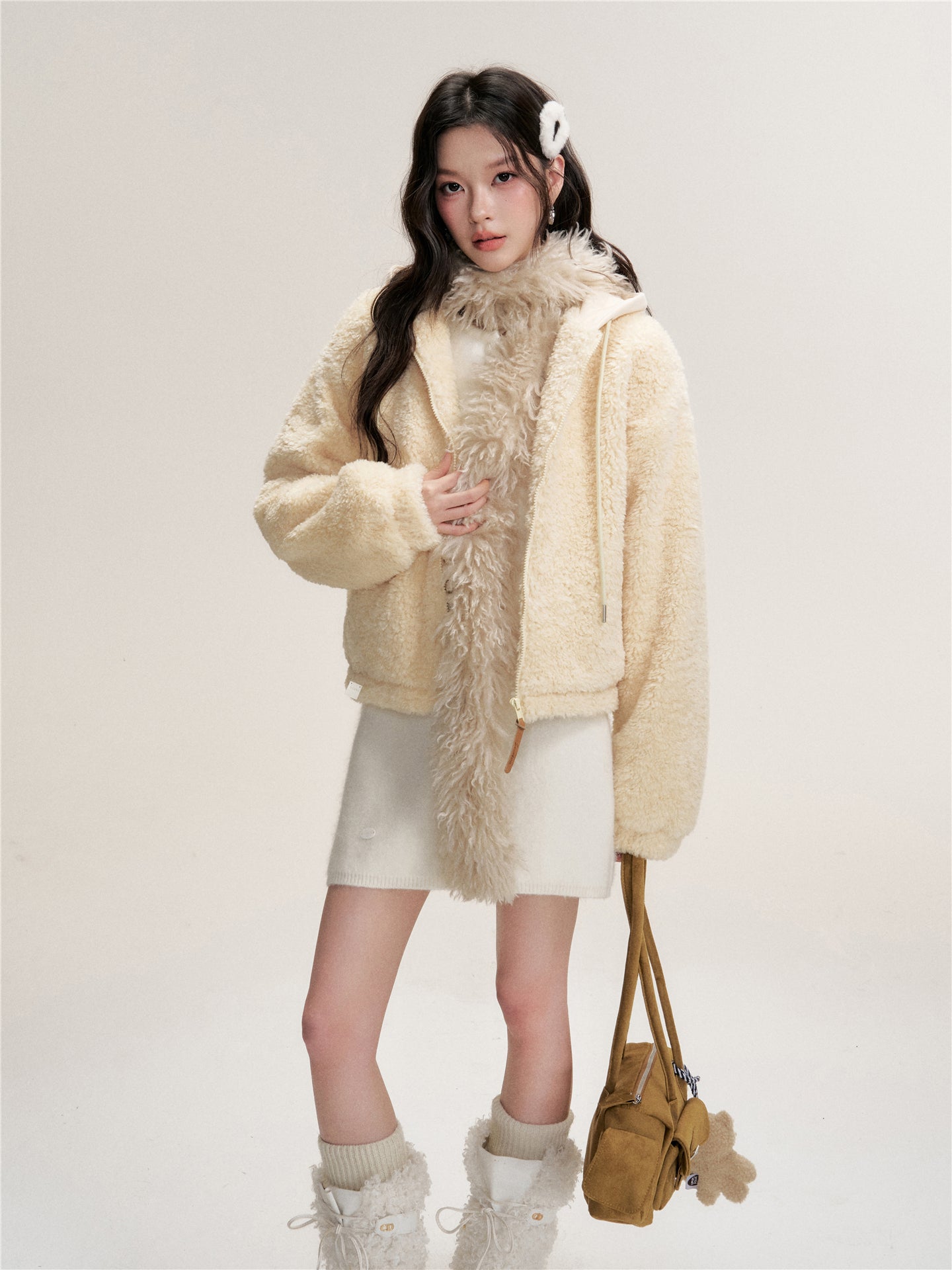 16DEWS 16D25468 Fake two piece hooded spliced fur short jacket