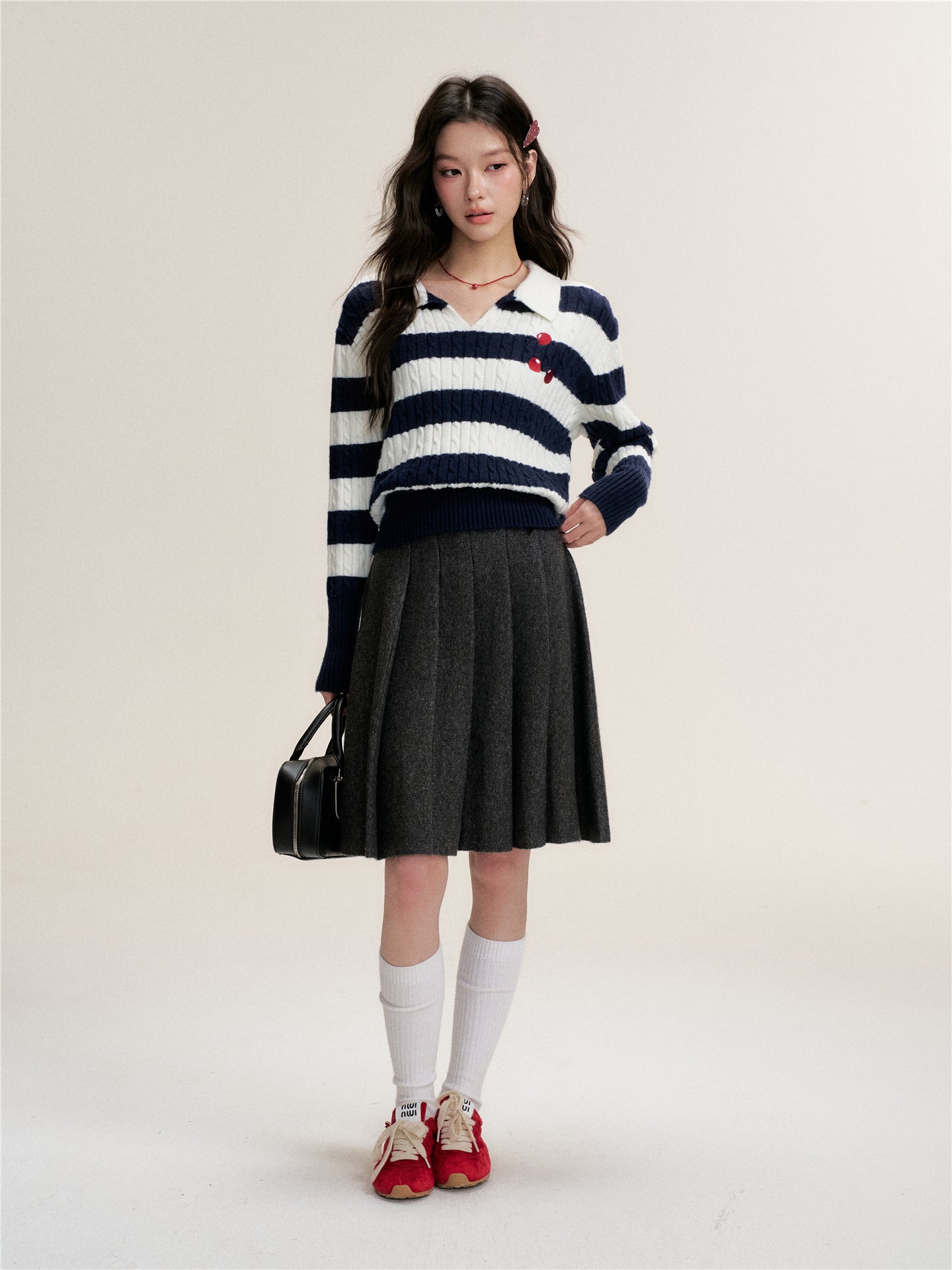 16DEWS 16D25484 Twisted floral texture contrasting pullover knitted sweater