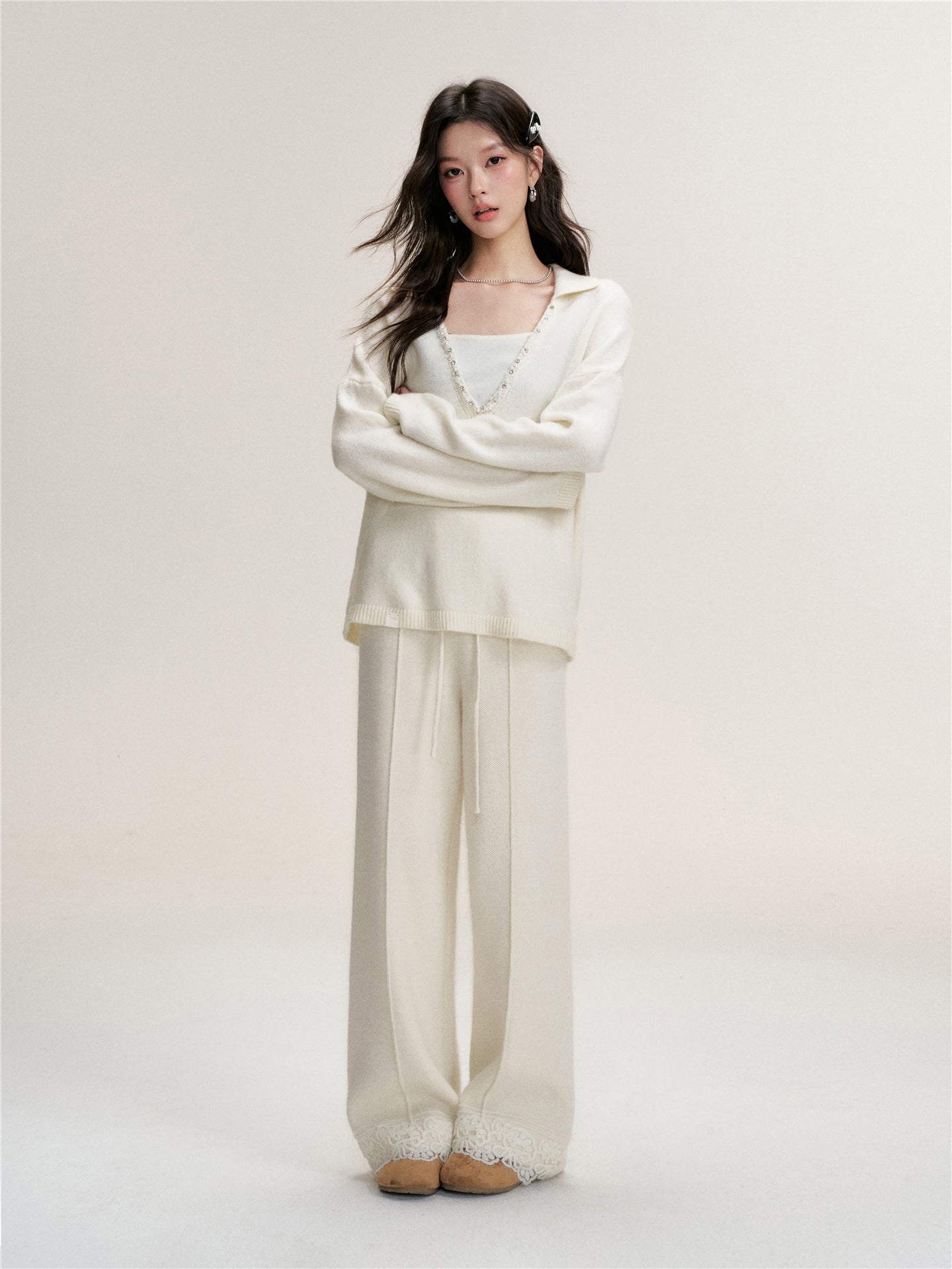 16DEWS 16D25470 Fake Two Piece Bead Chain Collar Knitted Sweaters