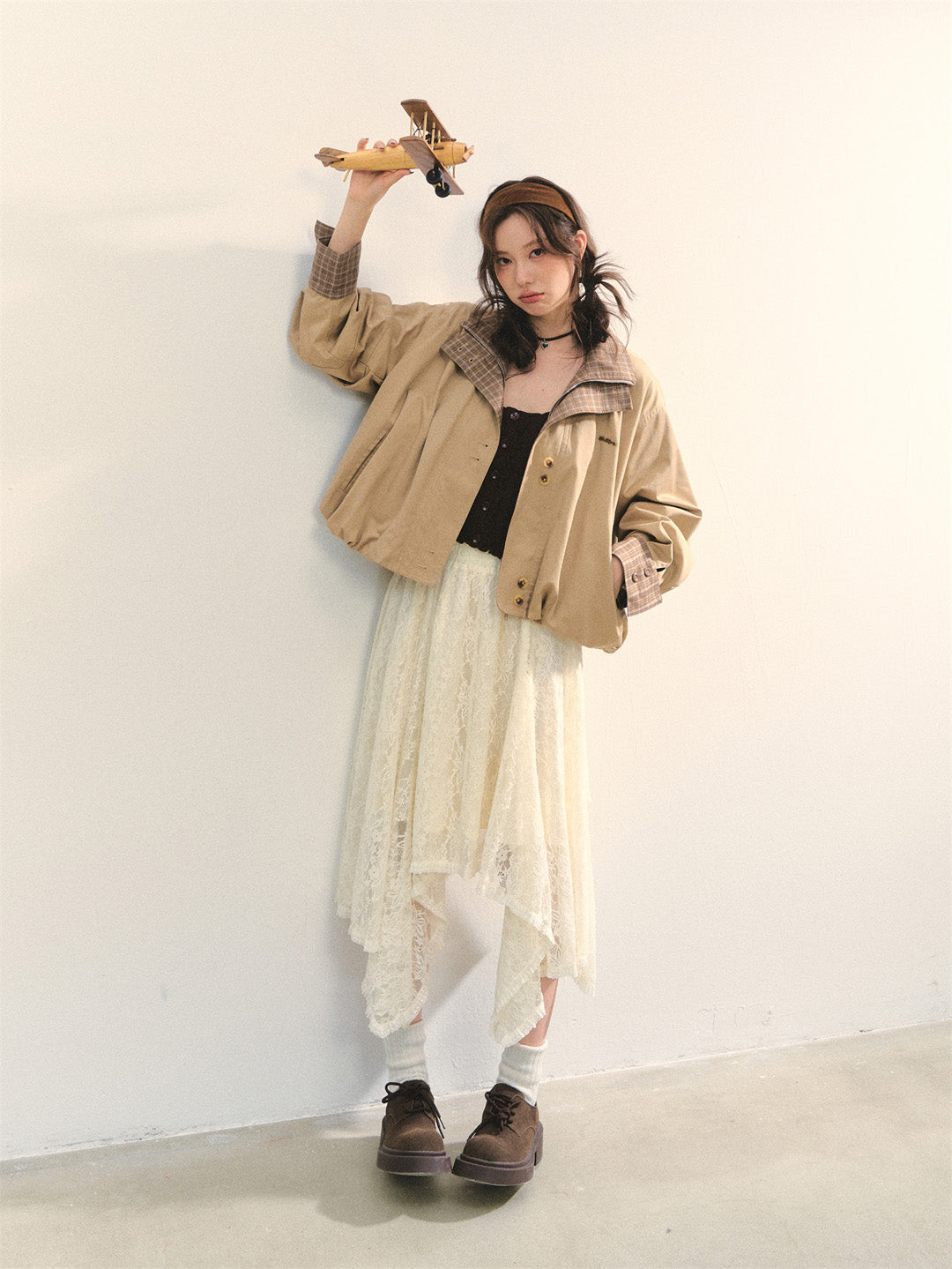 AsGony ASG25348 Beige lace irregular long skirt