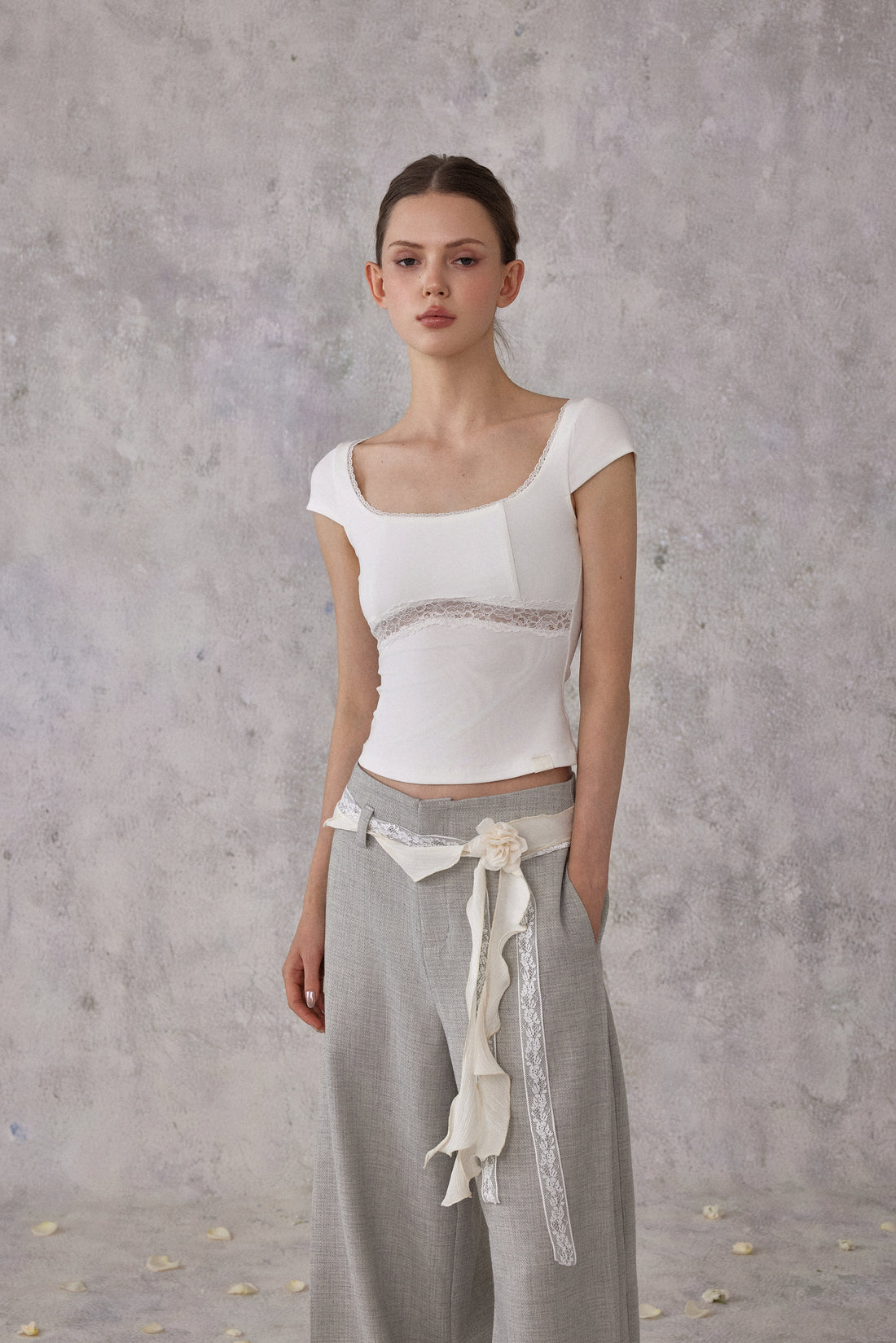 NOMEANSNO N164 Square collar lace top