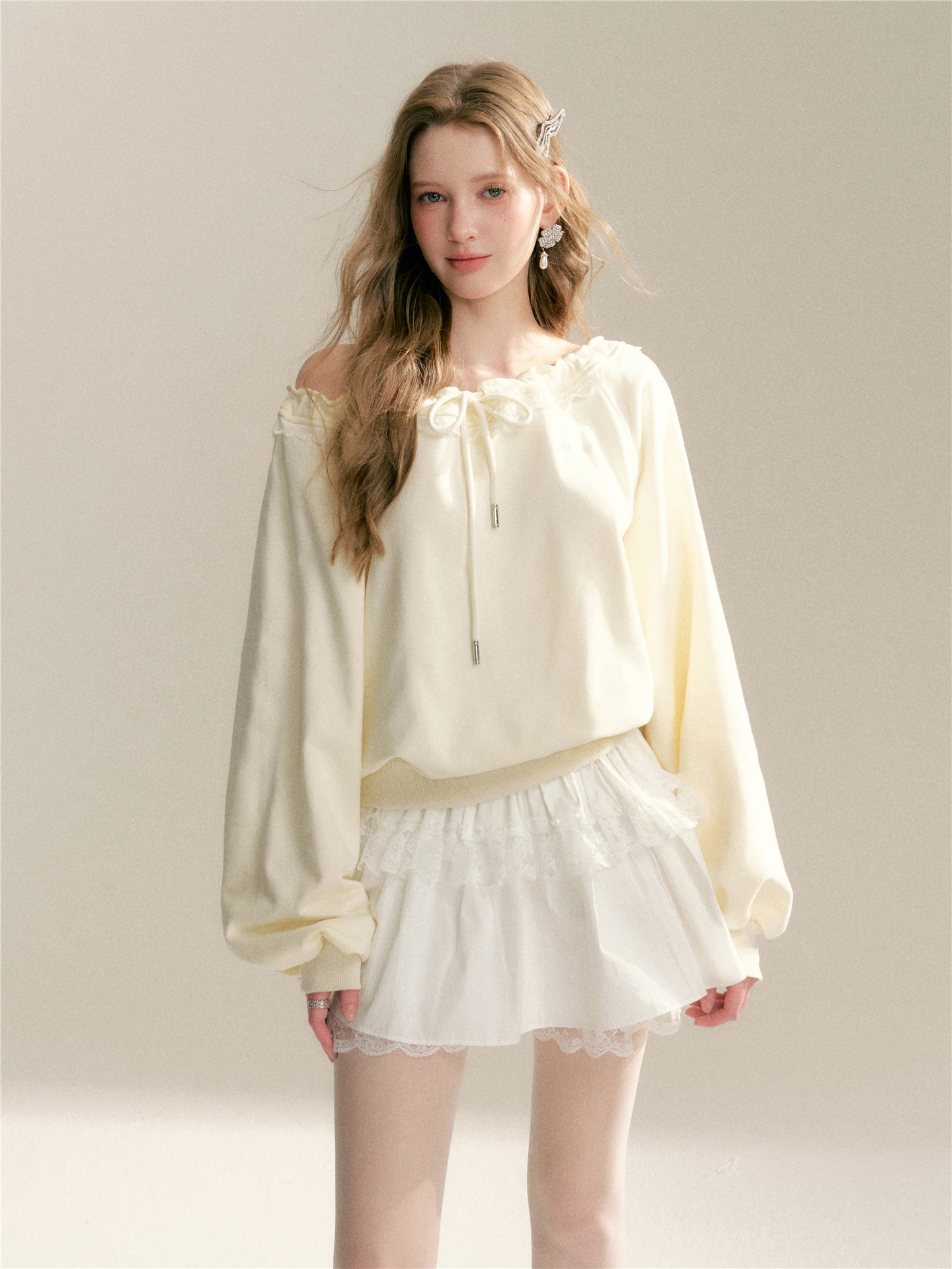 16DEWS 16D26043 Lace patchwork loose hoodie