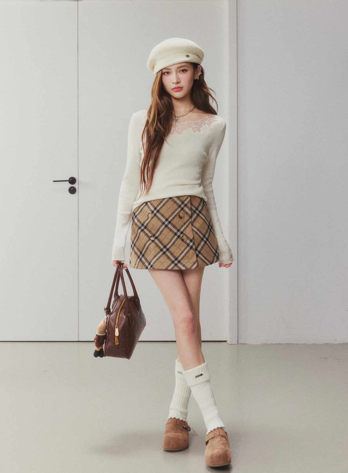 OTEBANBASS Ote260907 Cutout Floral Mesh Knit Top