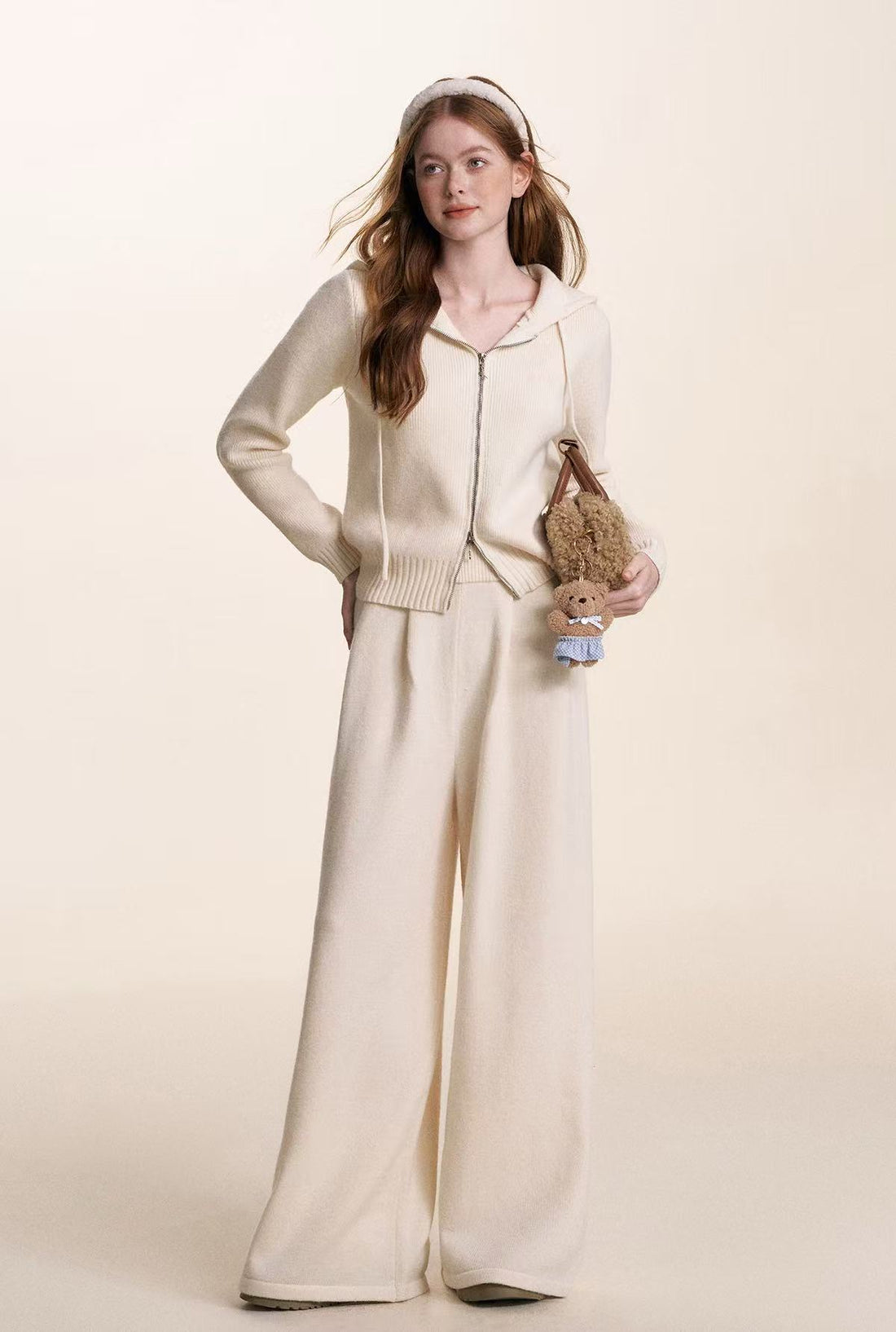 Kroche Embroidered knitted coat + pants set