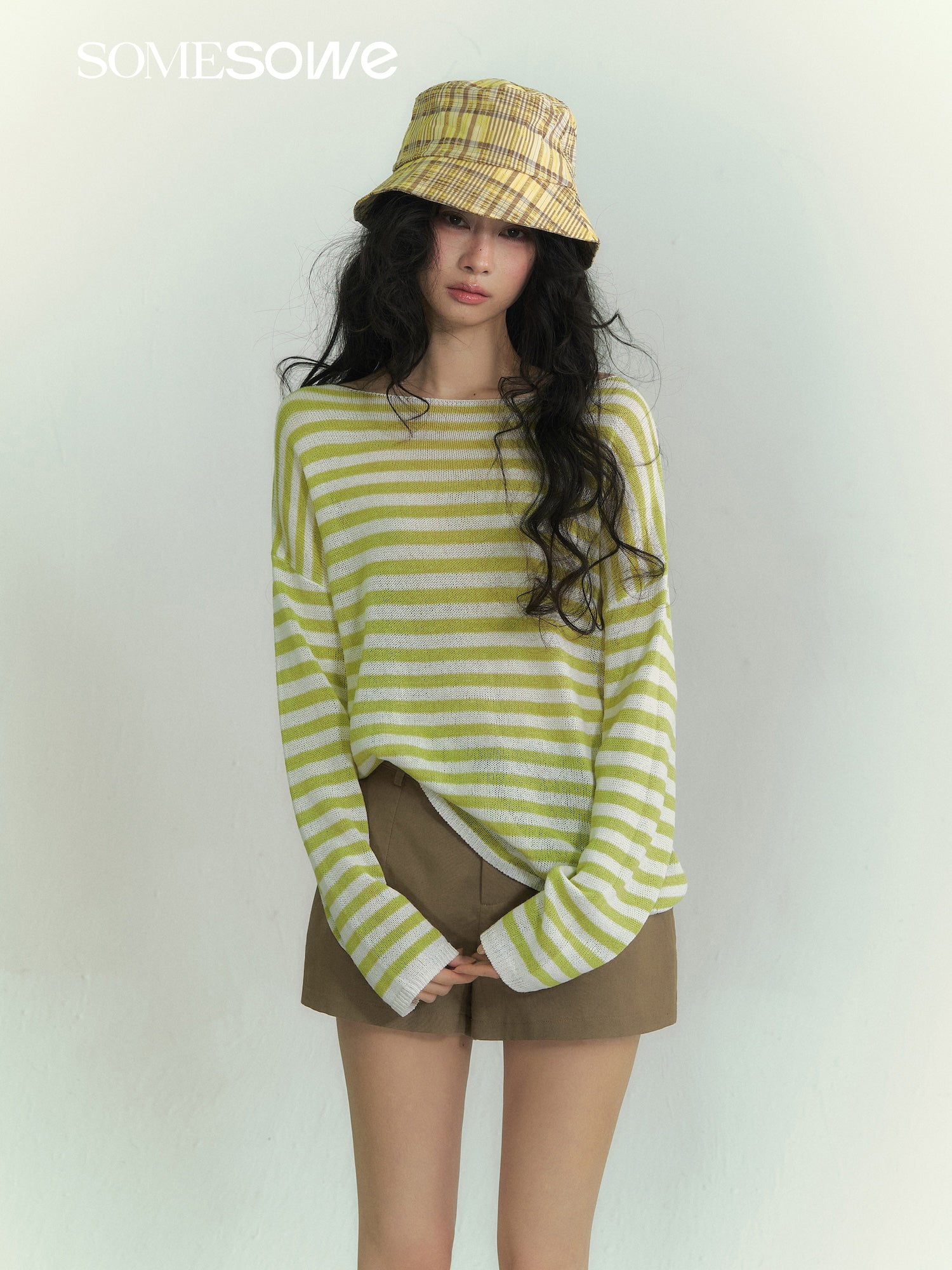SOMESOWE S2609072 Striped one collar long sleeved top