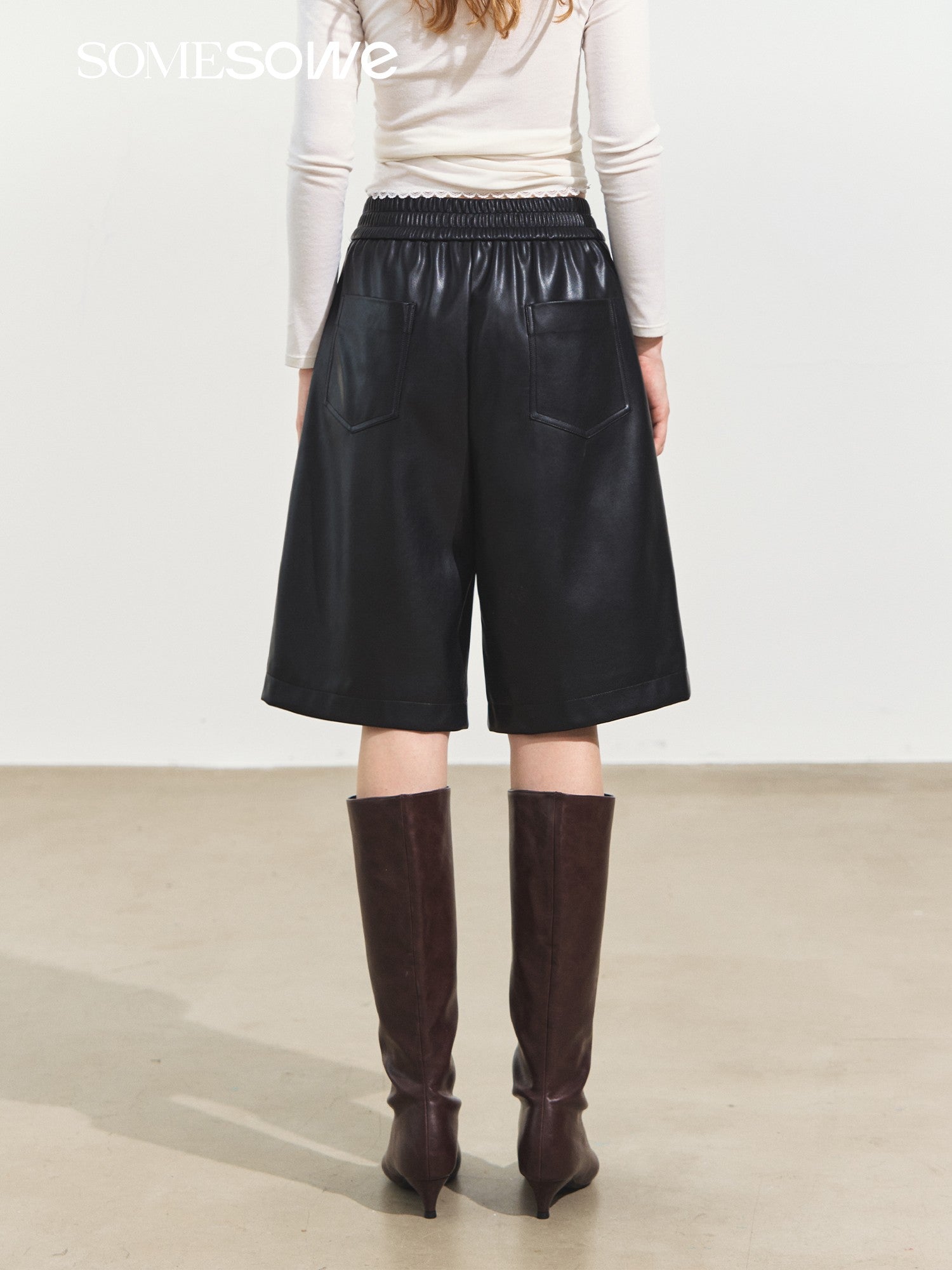 SOMESOWE S2508235 Elastic waist wide leg leather pants