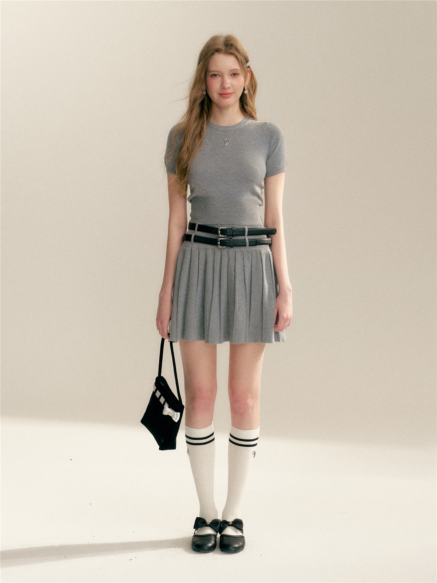 16DEWS 16D246076 Preppy style knitted suit