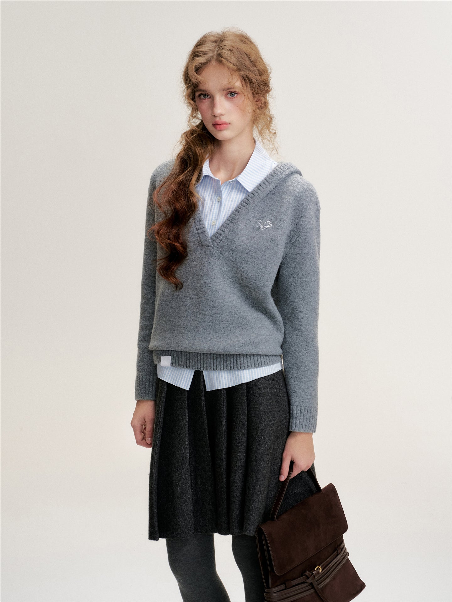 16DEWS 16D25486 Shirt splicing hooded knitted sweater