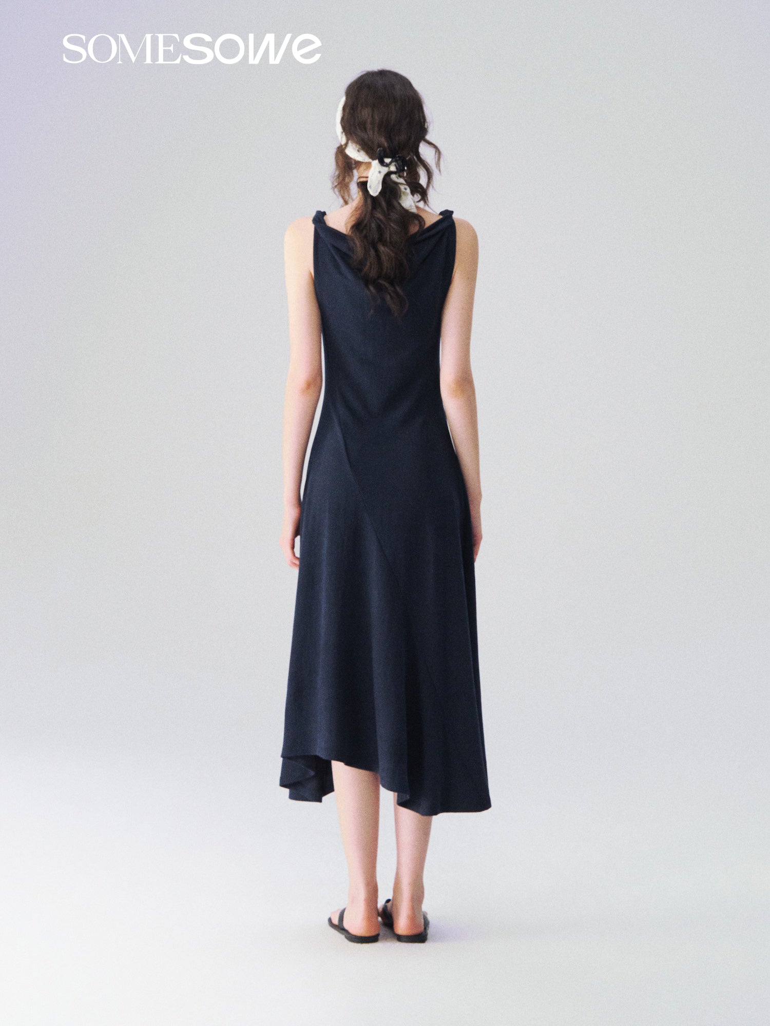 SOMESOWE S2609105 Twisted shoulder strap knit dress