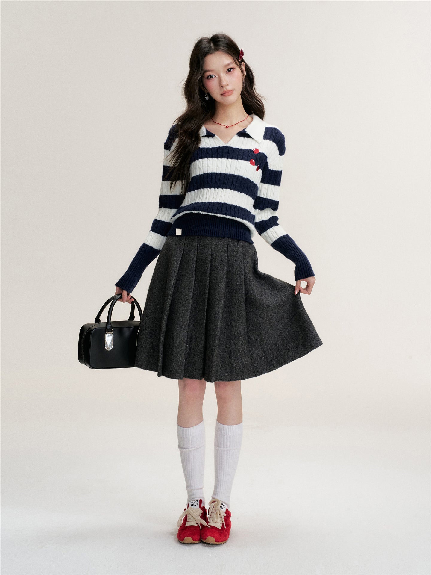 16DEWS 16D25484 Twisted floral texture contrasting pullover knitted sweater