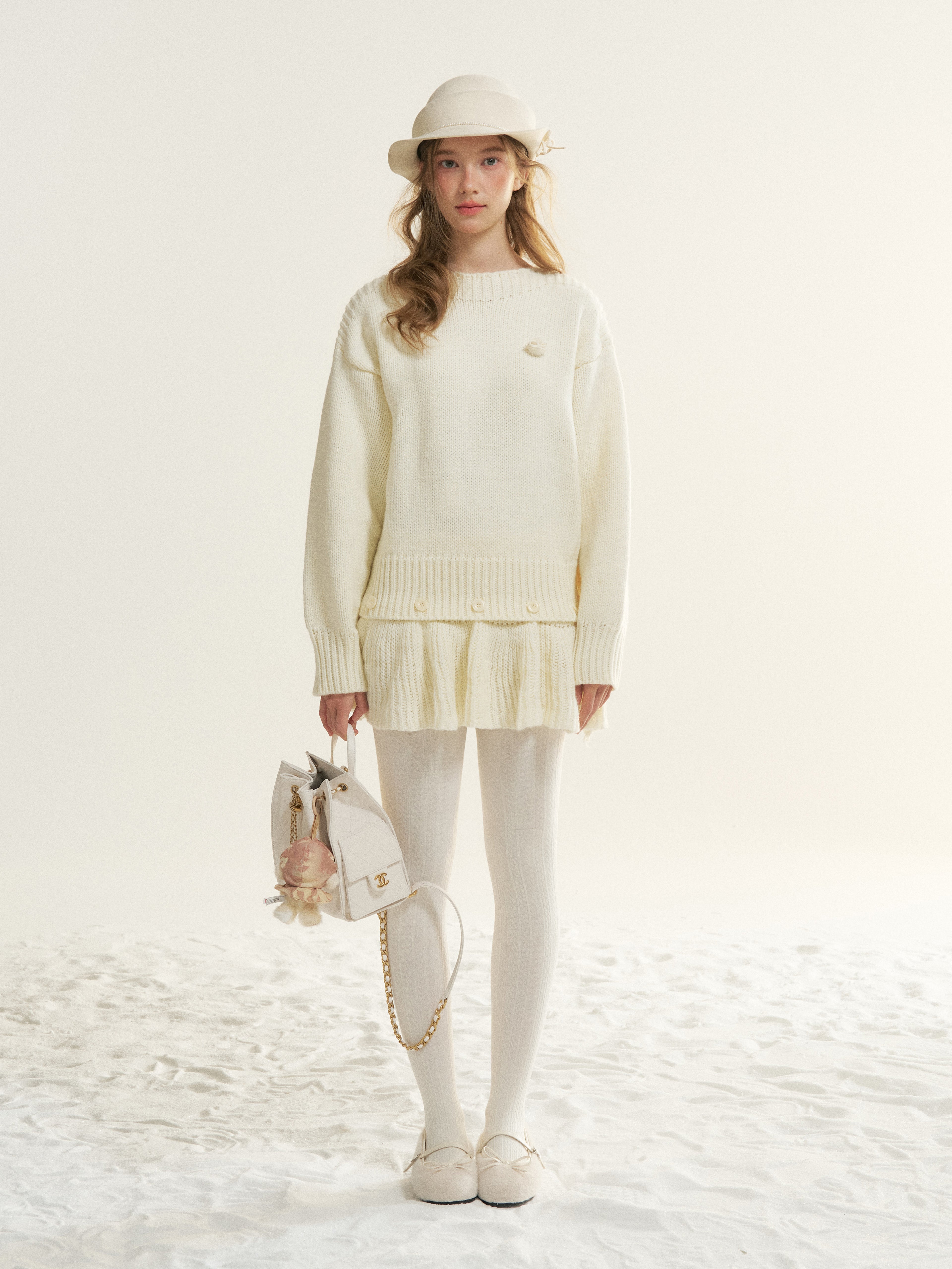 16DEWS 16D25530 Lazy round neck thick needle sweater