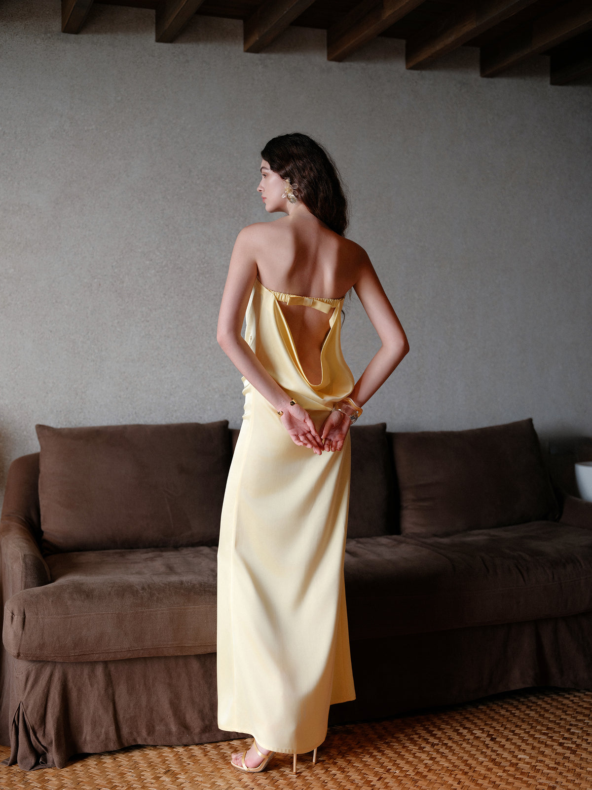 SHEERLUCK SLLYQ25132 Strapless and backless dress(2color)