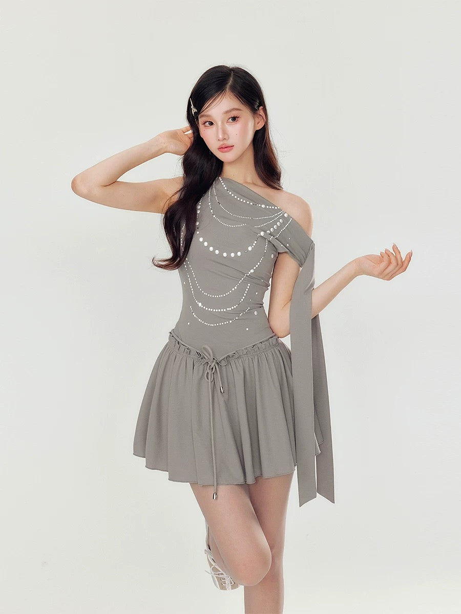 YZZI HE Slanted shoulder pearl hot stamping dress