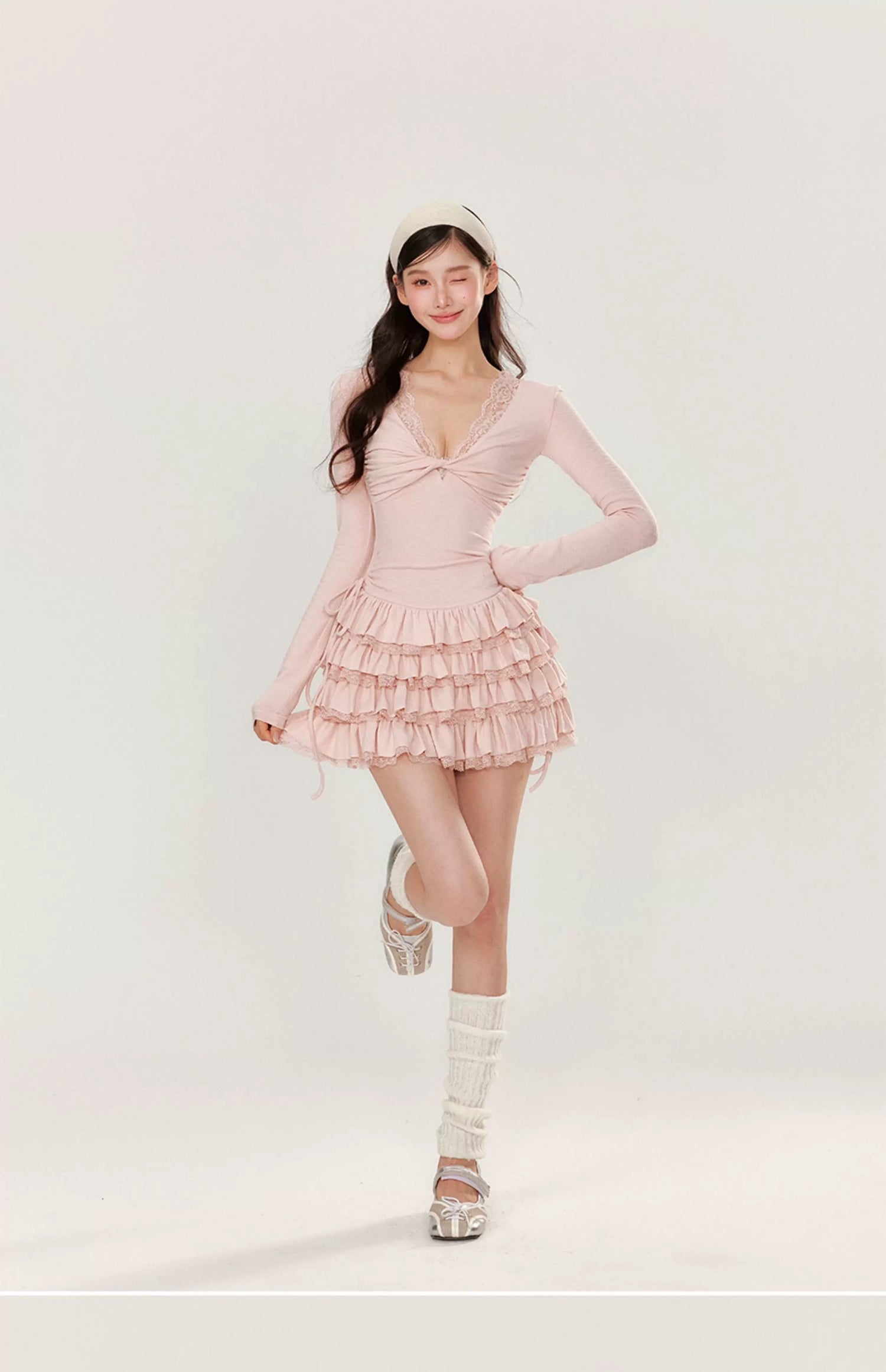 YZZI HE Casual V-neck waist cinched cake dress