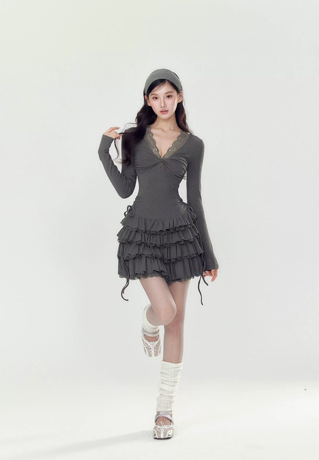 YZZI HE Casual V-neck waist cinched cake dress