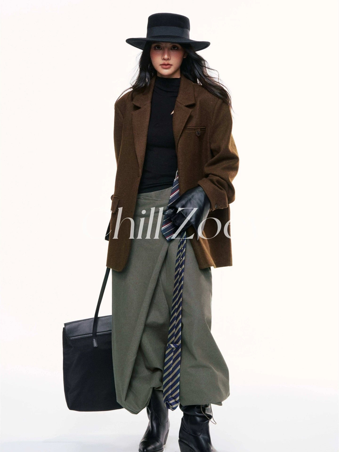 Chill Zoey Cedar piano room windbreaker jacket
