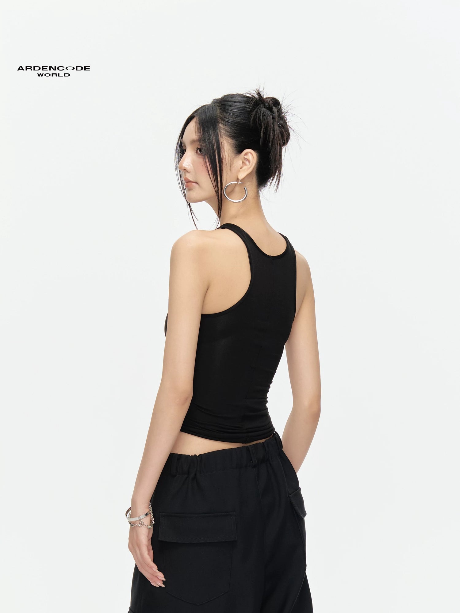 Arden Code Lightweight slim fitting vest