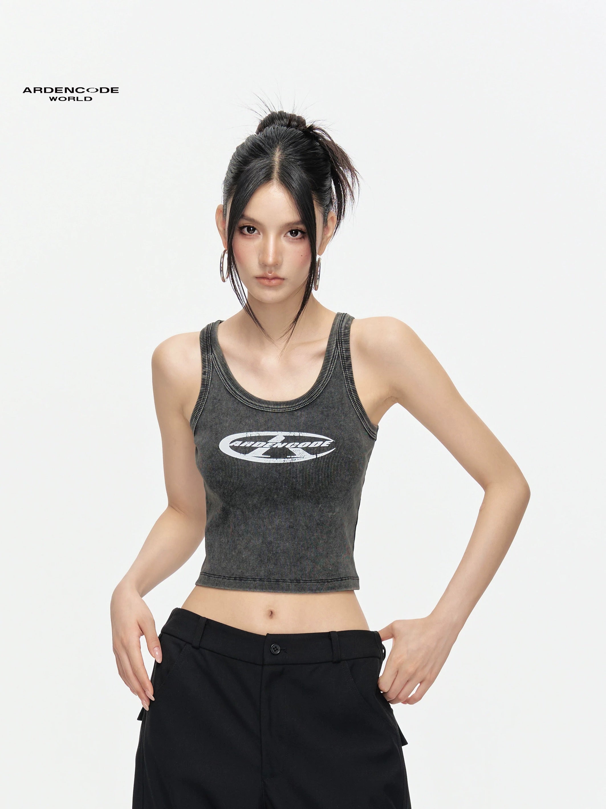 Arden Code Printed slim fit elastic vest