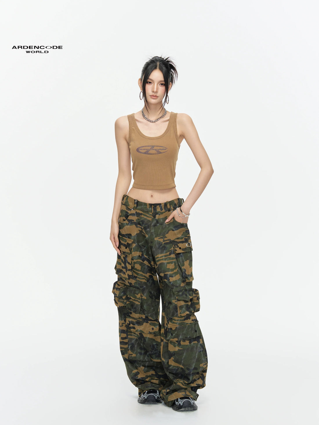 Arden Code Printed slim fit elastic vest