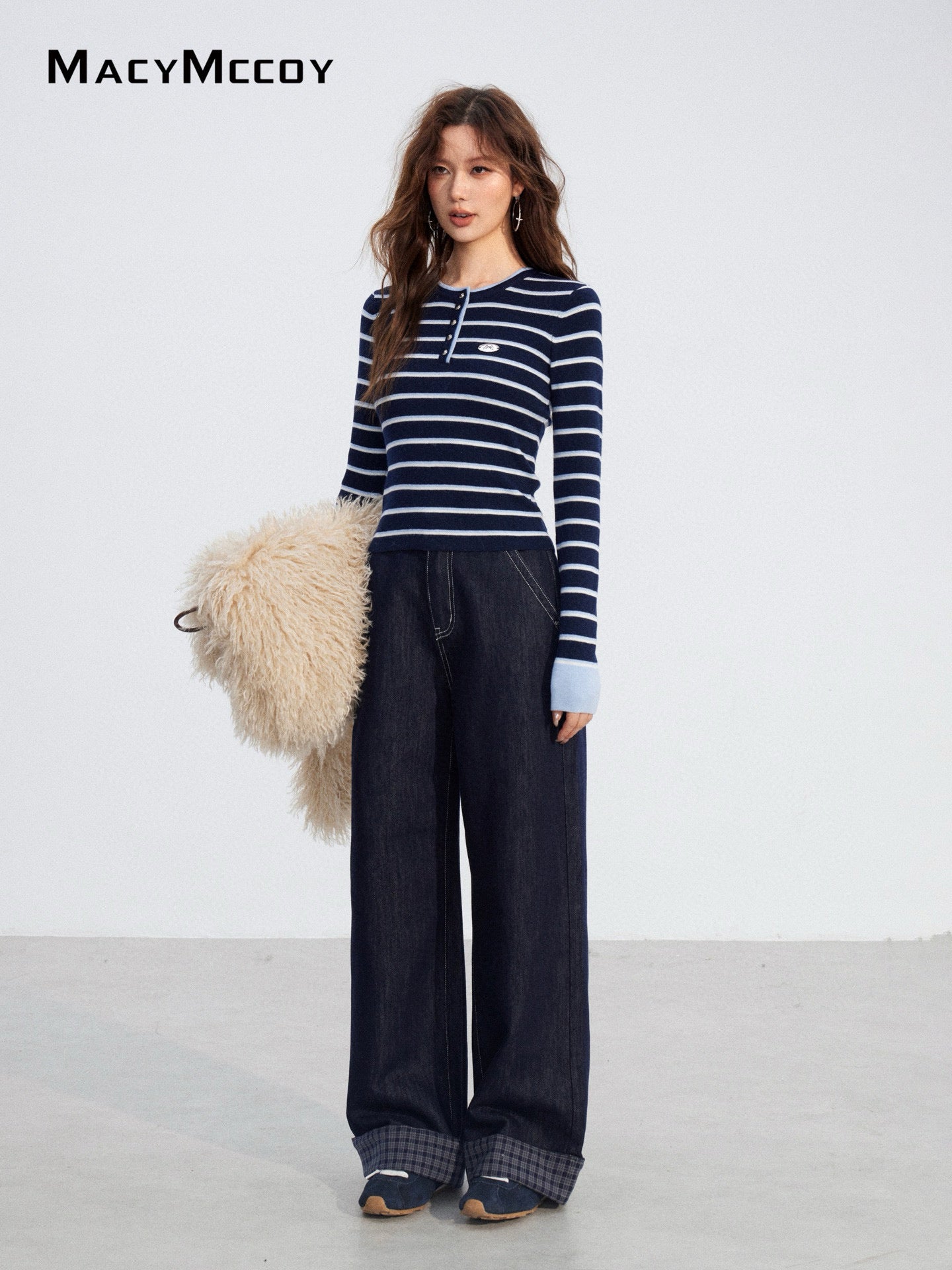 MacyMccoy MMC2025200 Contrasting striped knitted sweater