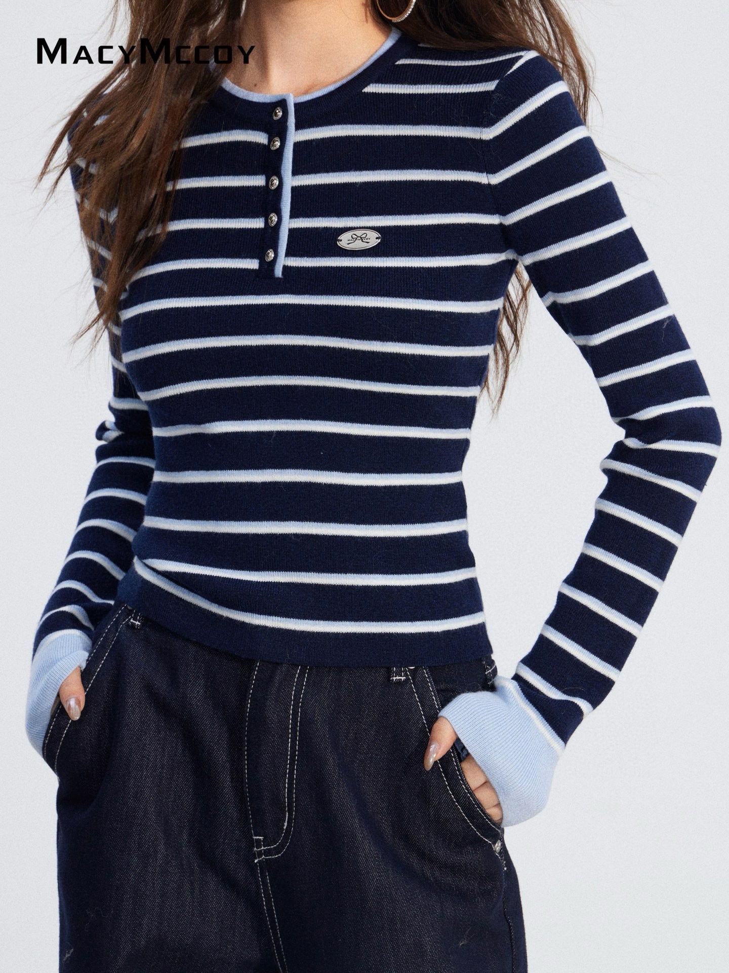 MacyMccoy MMC2025200 Contrasting striped knitted sweater