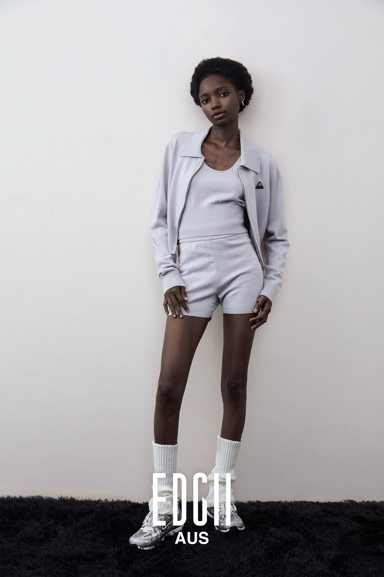EDGII ED50AW12002&amp;ED50AW12004 Polo collar knitted cardigan + shorts set