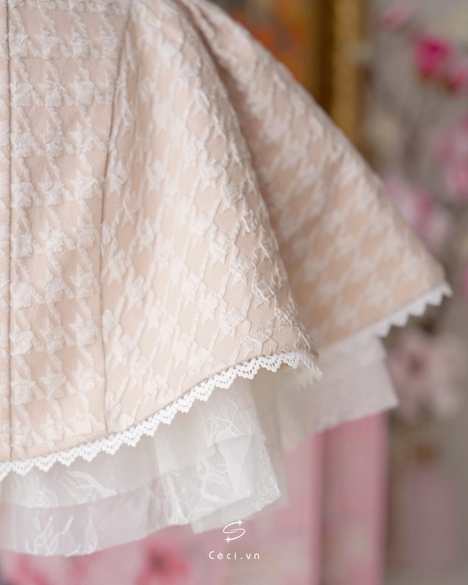 Ceci Alissa Gấm Z Dress (Cream)