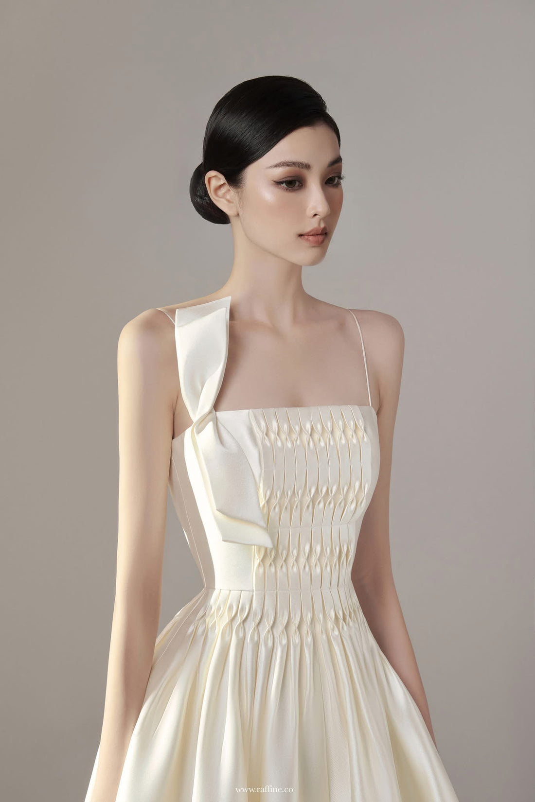 Raffiné EDETTE HONEYCOMB TUCKED MIDI DRESS