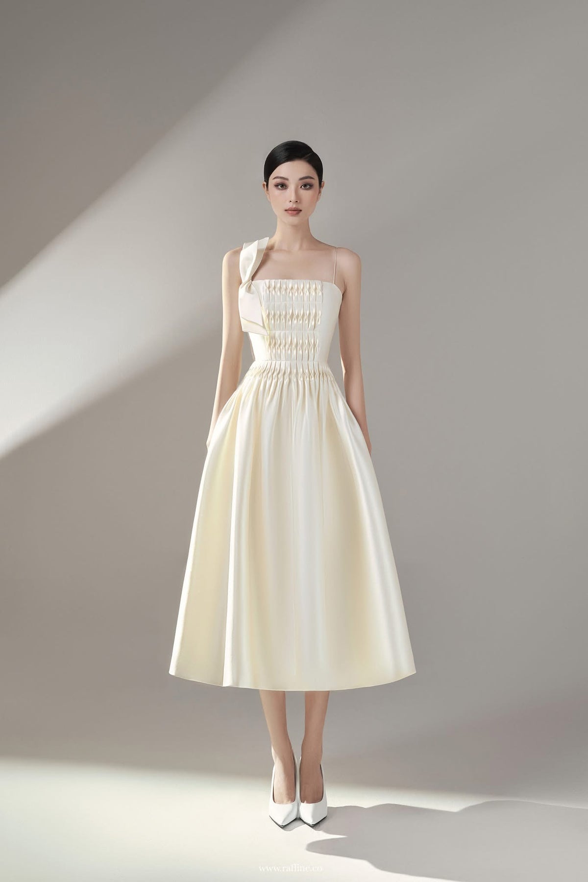 Raffiné EDETTE HONEYCOMB TUCKED MIDI DRESS