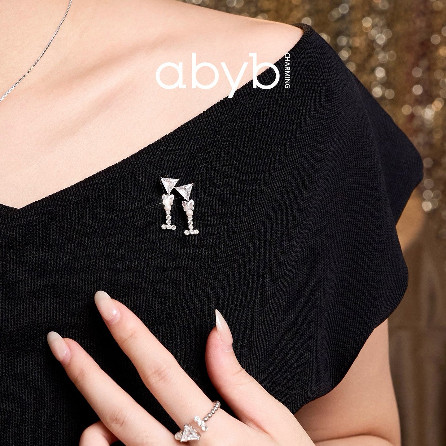 ABYB CHARMING Cheers Moment Brooch