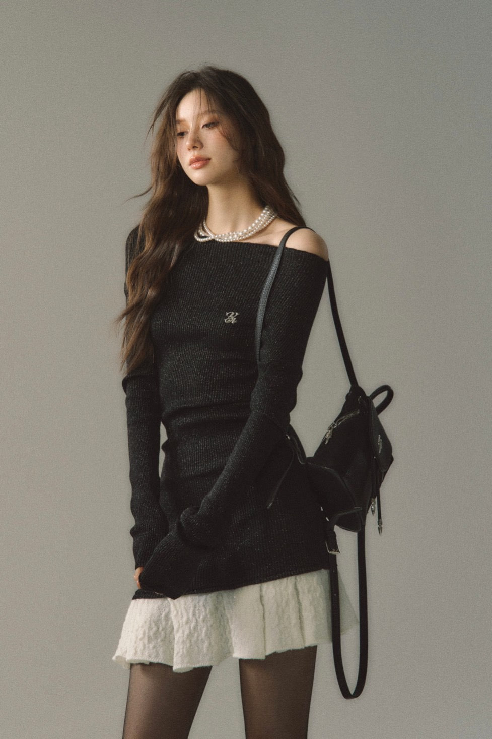 VIA PITTI [Best Seller] Off Shoulder Sweater Dress(2color)