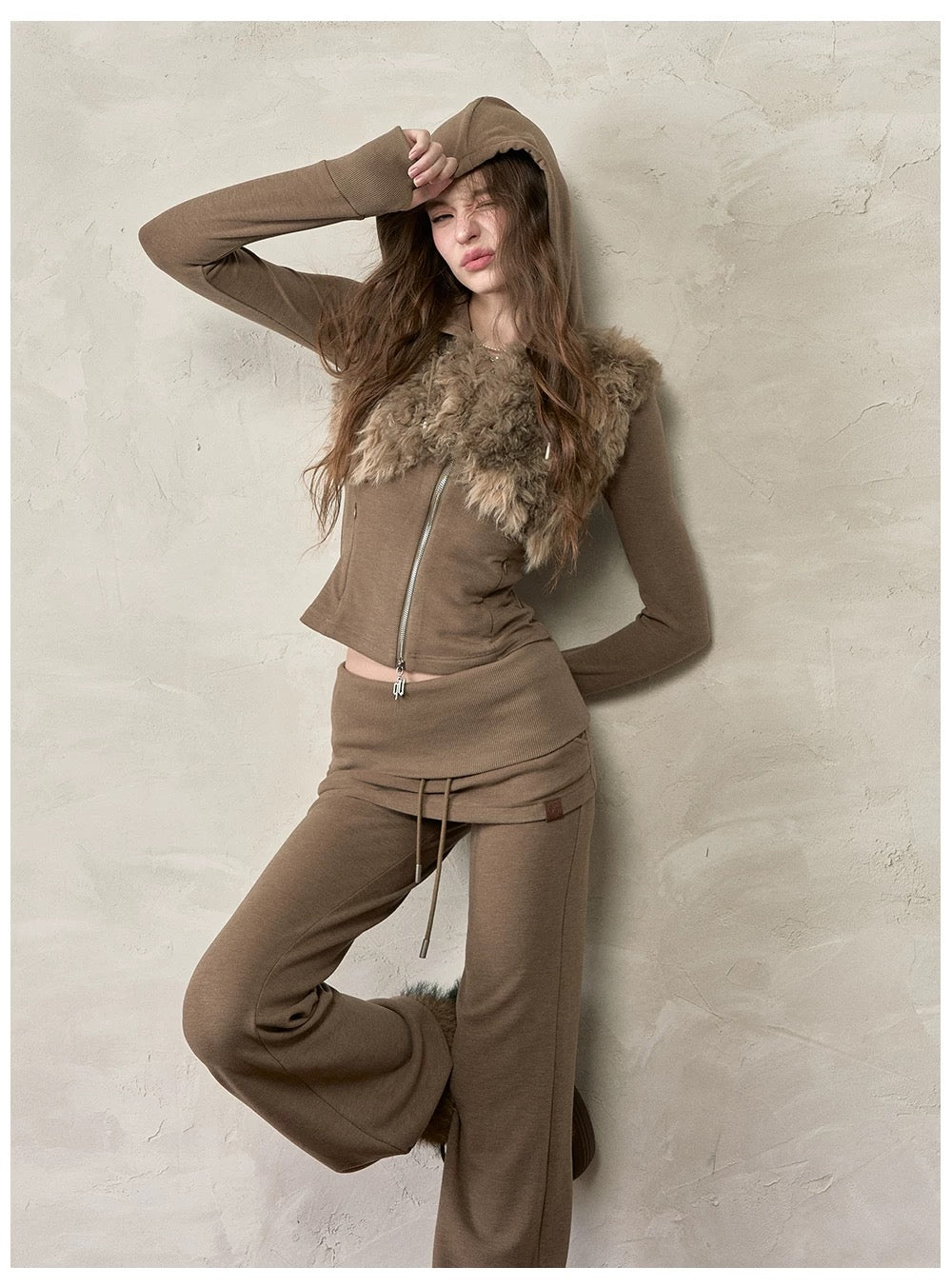 VIA PITTI VIACC553 Retro fur collar hooded sweatshirt + pants set