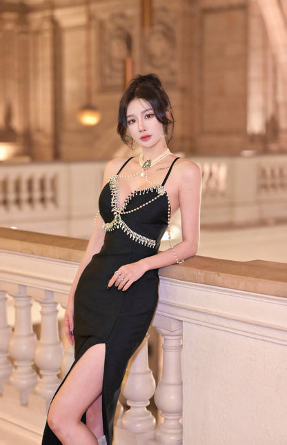 Kingwen Diamond chain V-neck slim fit maxi dress