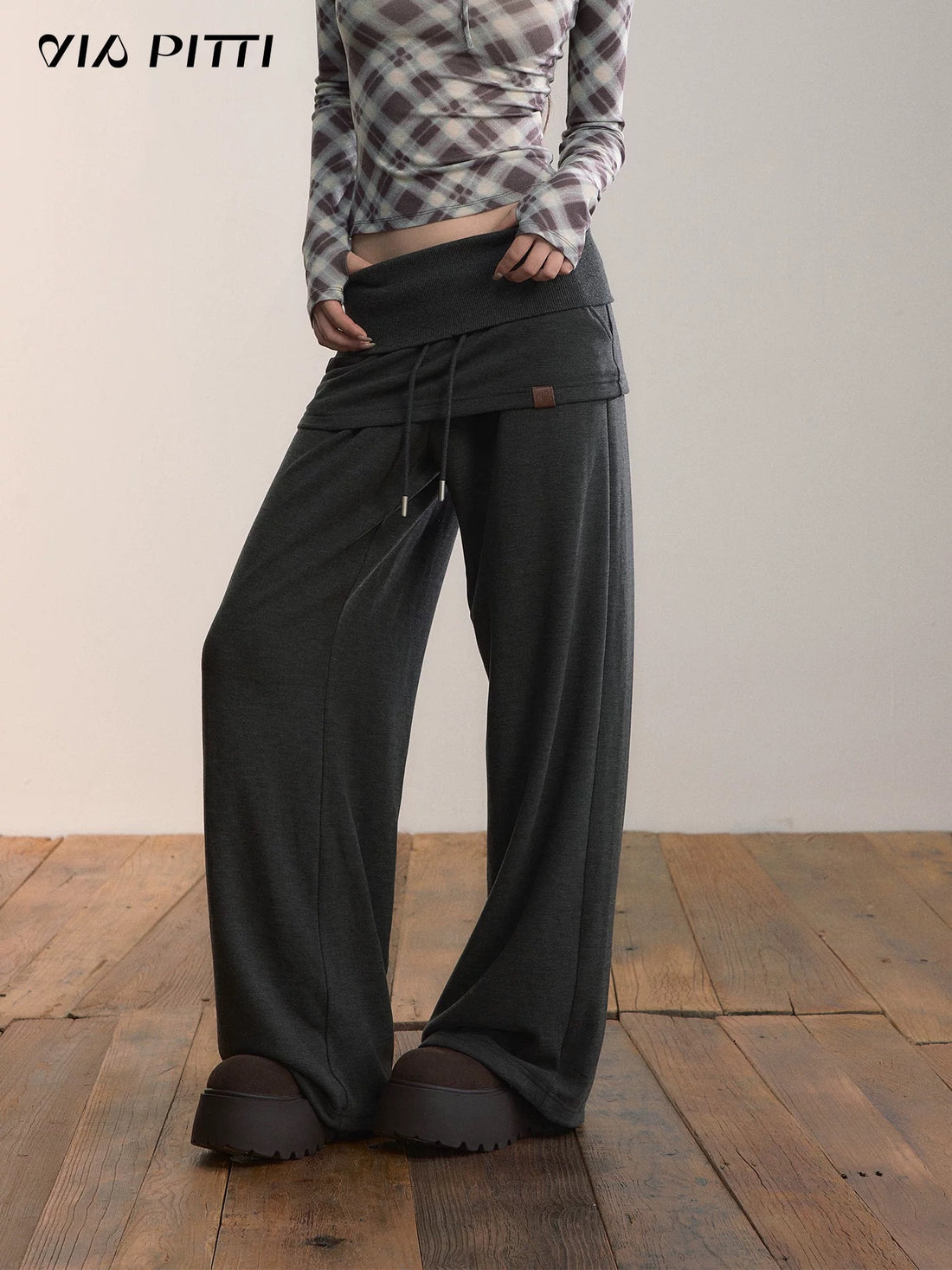 VIA PITTI V24DP594 Splicing hemline sweatpants