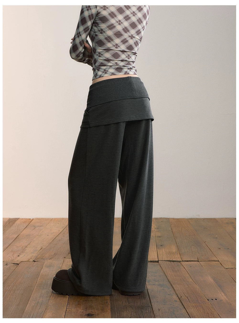 VIA PITTI V24DP594 Splicing hemline sweatpants